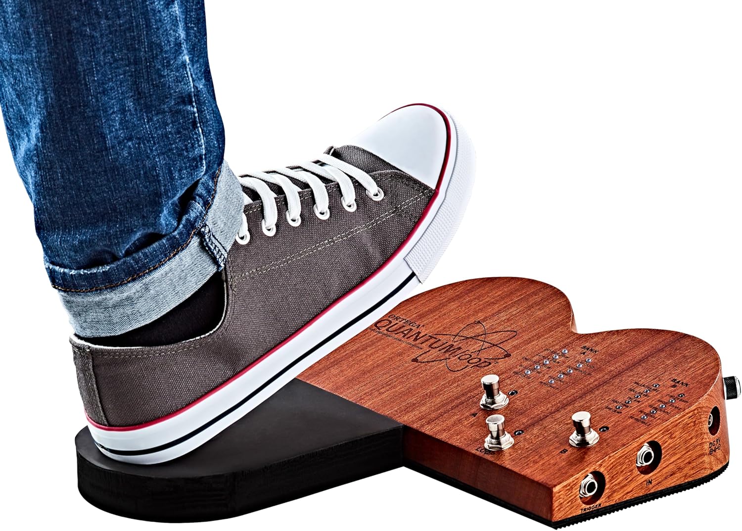 Guitar Looper Effects Pedal w/Built-in Percussion Samples