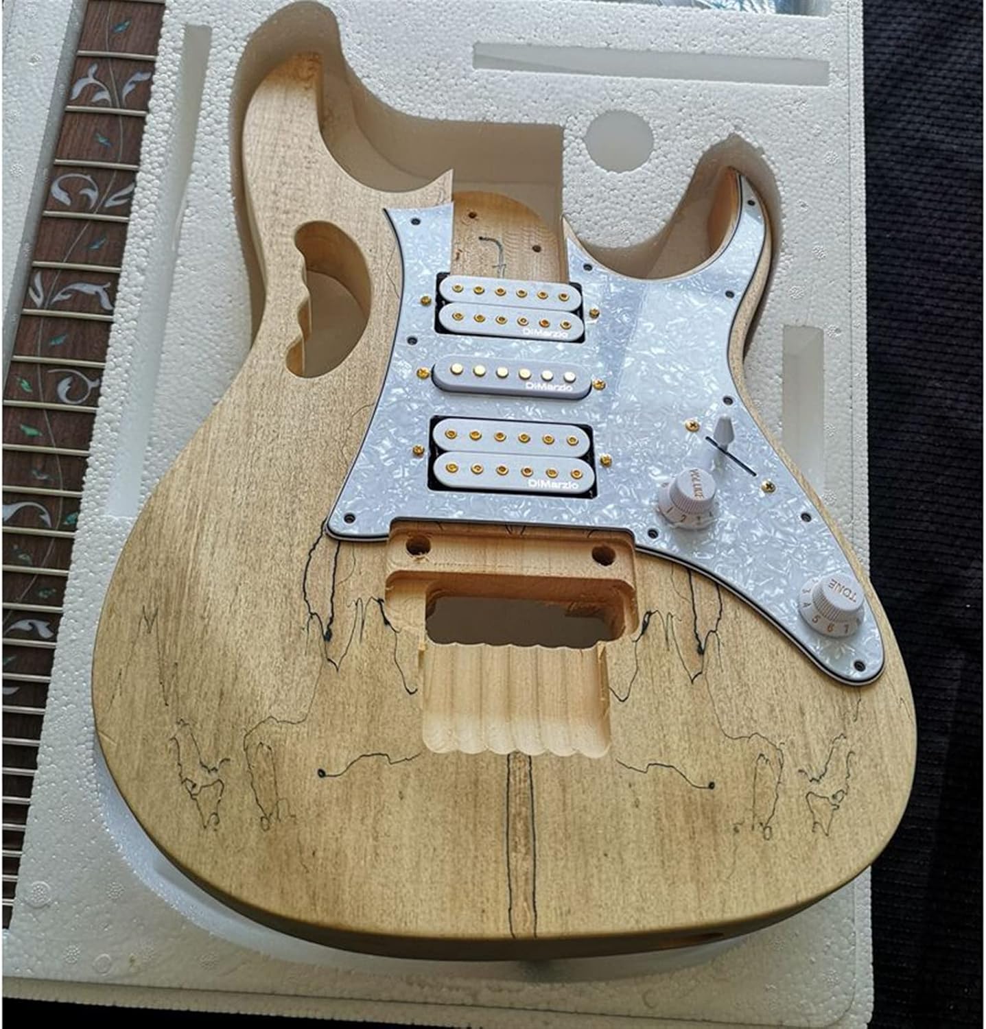 DIY Electric Guitar Kit Easy Installation Basswood Body Rosewood Fingerboard Maple Neck Electric Guitar Set