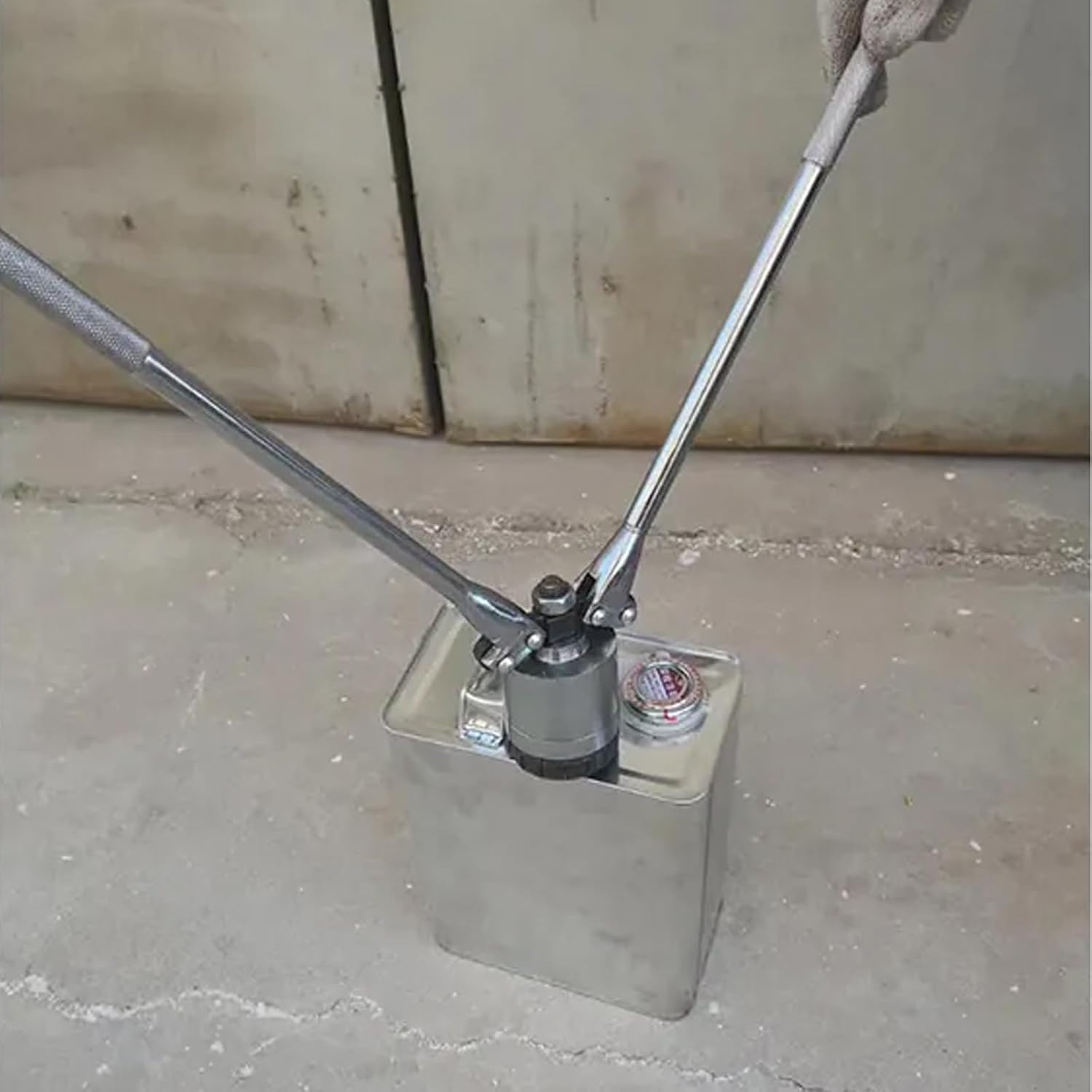 35/70mm Oil Barrel Crimper Sealer, 200L Oil Drum Cap Crimping Tool, Manual Oil Barrel Sealing Machine, Steel Capping Clamp,35mm+70mm