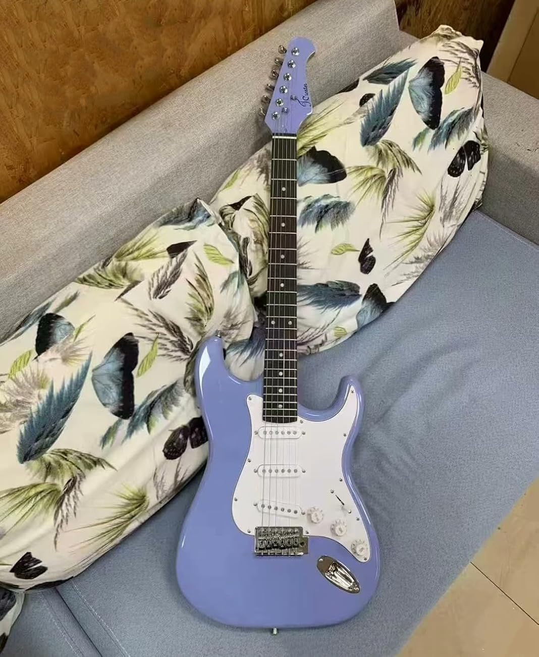 41-inch Solid Wood Purple Electric Guitar with Rosewood Fretboard and Maple Neck