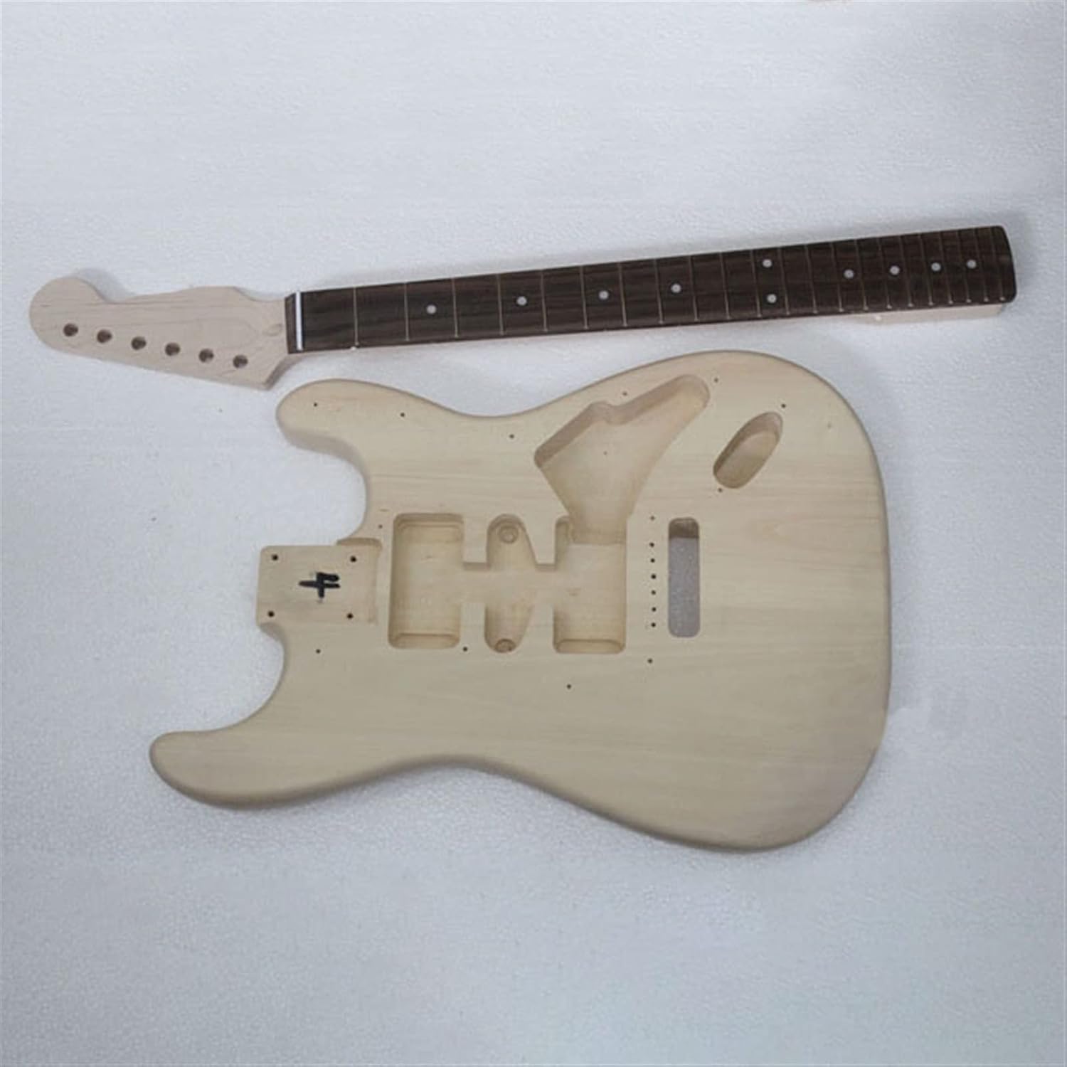 DIY Electric Guitar Kit Unfinished Electric Guitar DIY Kits Maple Neck Basswood Body Rosewood Fingerboard with All Accessories