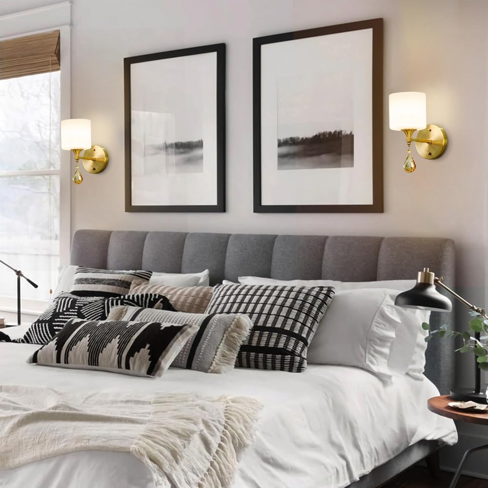 American Style Retro Wall Sconce, Glass Shade Wall Sconce Light with Crystal Pendant, Vintage Brass Indoor Wall Mount Light Fixtures for Living Room Bedroom Hallway Bathroom (Antique)