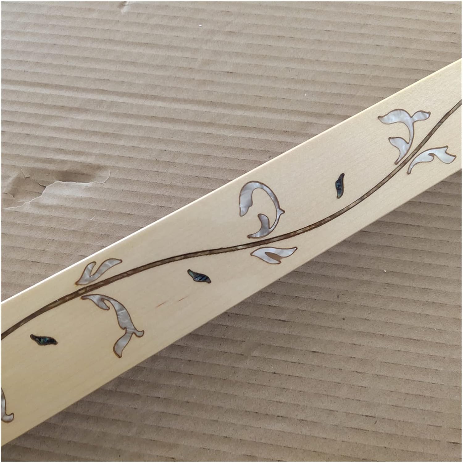 Fretless Maple 20 Frets for PB Bass Guitar Neck Part 4 String Maple Fingerboard Vine Inlay Electric Guitar Neck