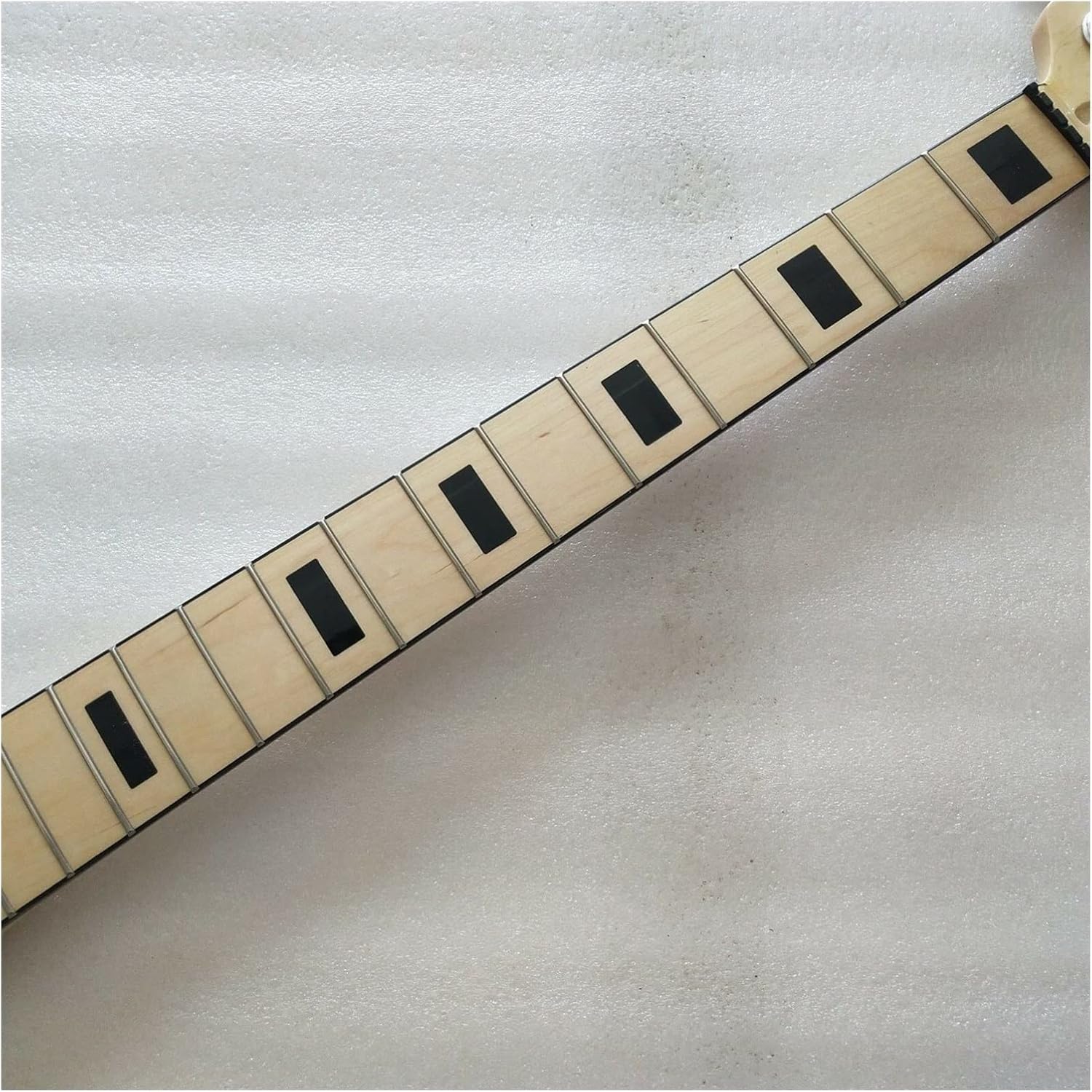 Maple 20 Frets Bass Guitar Neck Part with Tuners 5 String Maple Fingerboard 34 Inch Guitar ​Neck Replacement