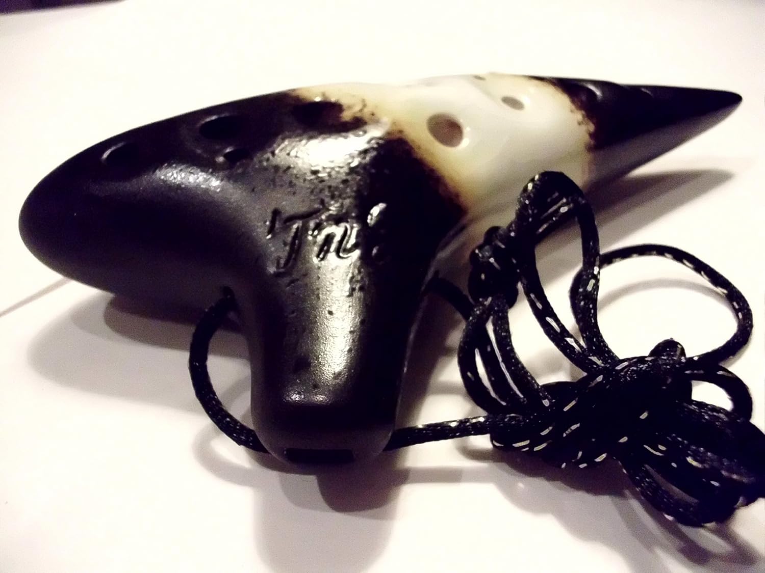 Utopia Black and yellowish white (Panda) interlaced ceramic Ocarina Soprano G - Easy to play Good for beginners