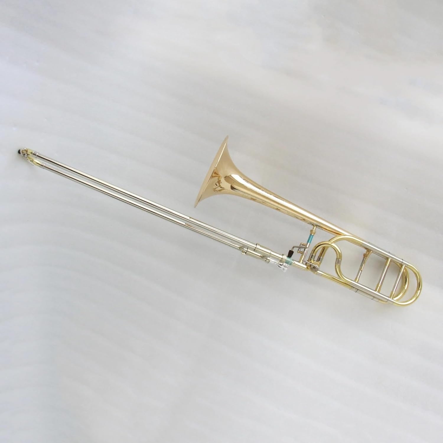 Professionals euphonium Good Performance Chinese Trombone Gold Lacquer Trombone Instrument