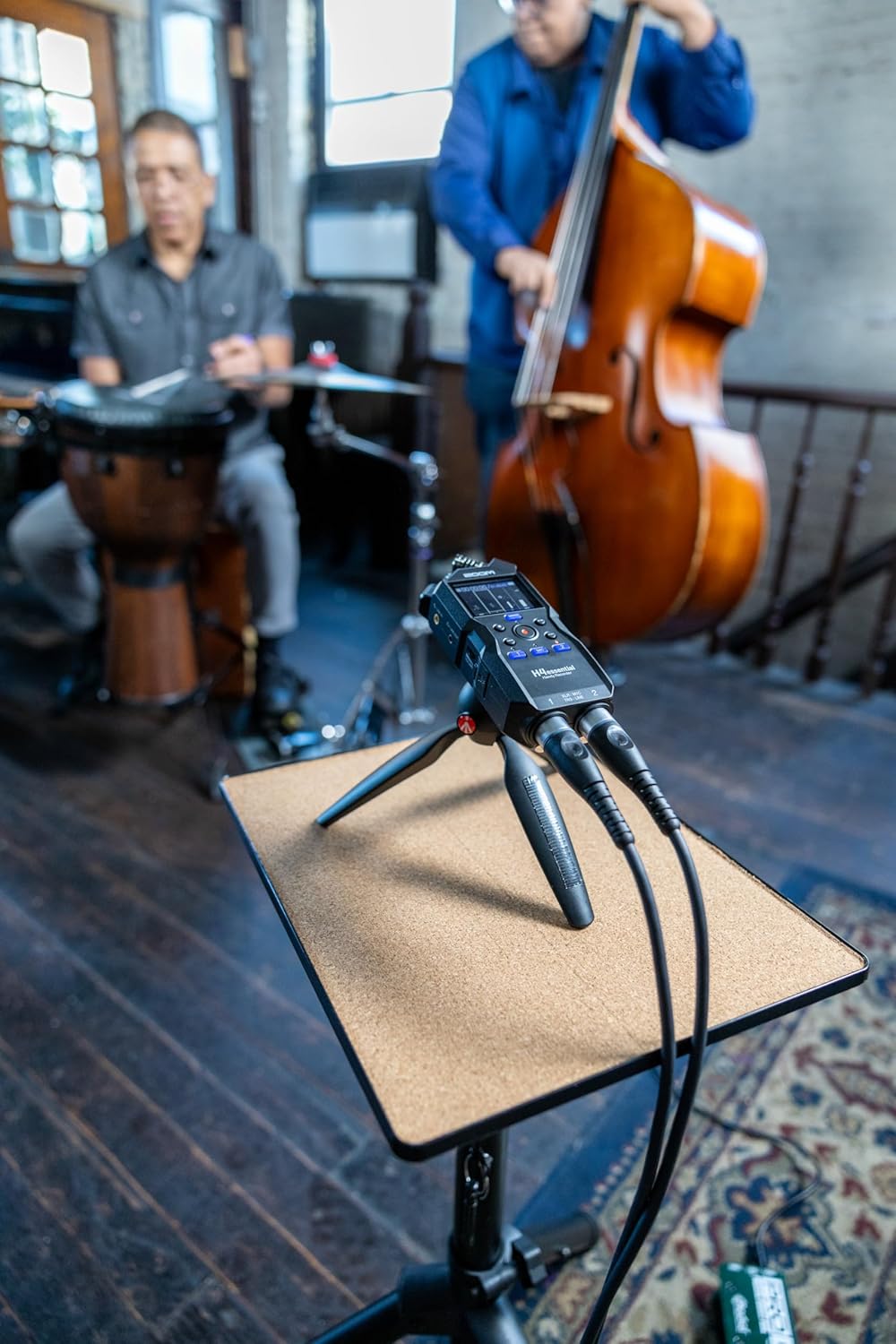 Zoom H4essential 4-Track Handy Recorder with 32-Bit Float, Accessibility, Stereo Microphones, 2 XLR/TRS Combo Inputs, Record to SD Card, USB Interface, for Musicians, Podcasters, Filmmakers