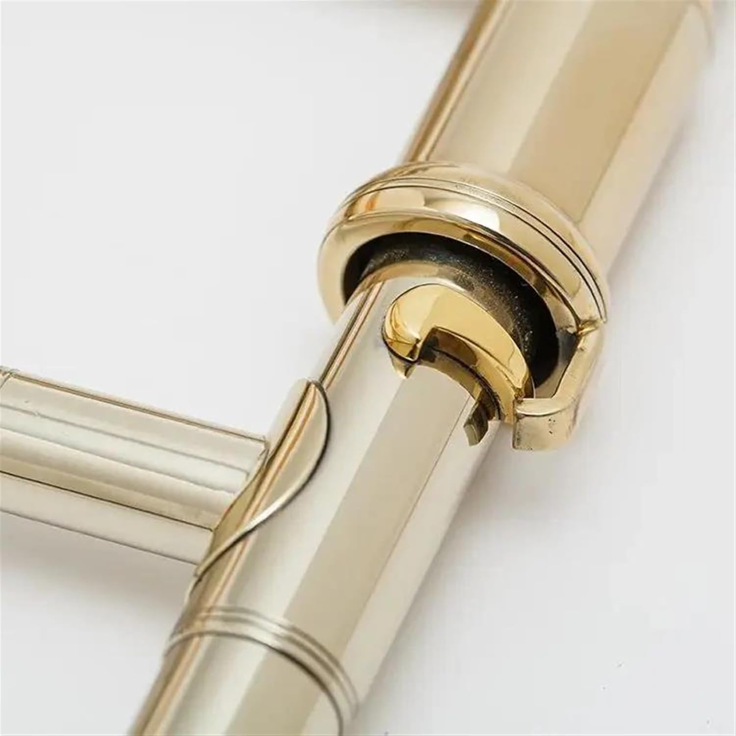 Professionals euphonium Handmade Bb/F Tenor Trombone Yellow Brass Pisiton Material