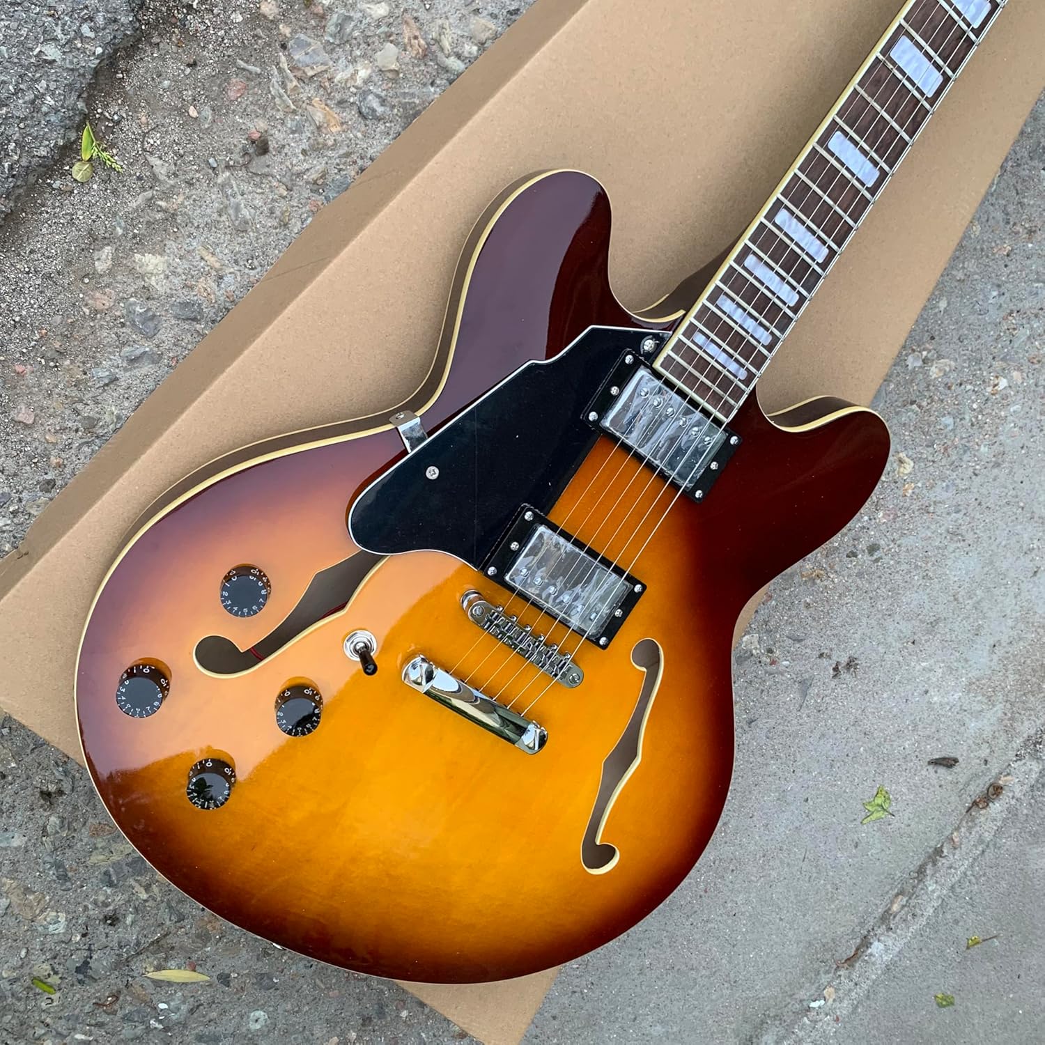 Semi-Hollow Body Electric Guitar, Left-Handed, F-Hole Design, Sunburst Finish