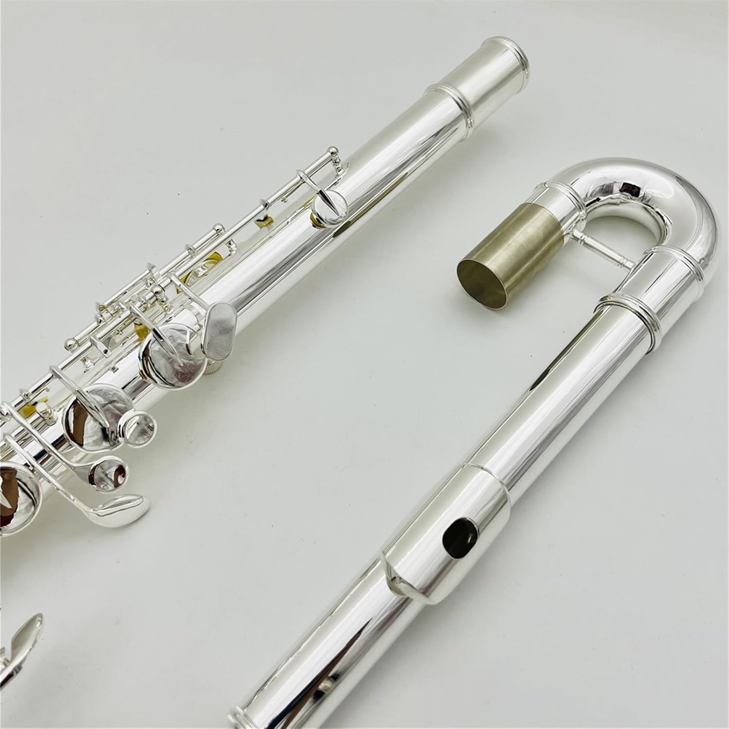 Flute Flute 16 Keys Closed Holes Sliver Plated Professional Woodwind Musical with Case Flutes Musical Instruments