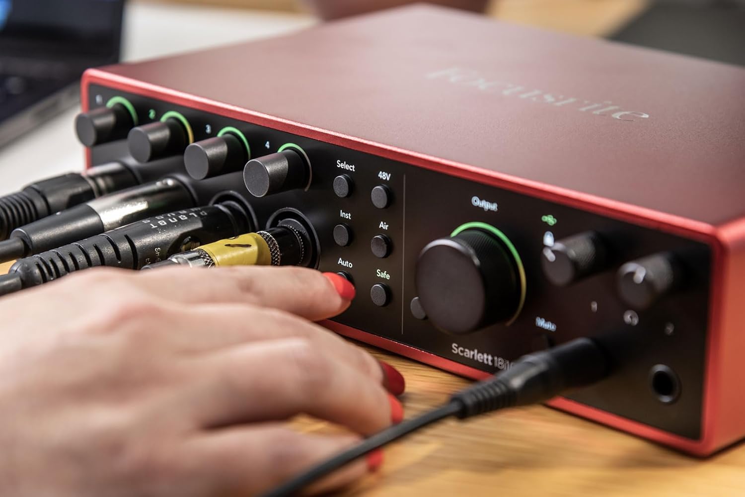 Audiosavings Bundle: Focusrite SCARLETT 18I16 4G 4th Gen 24-bit 192 kHz Audio Recording Interface Bundle with Rockville RCM SR Studio/Recording Condenser Microphone Mic w/Samsung Capacitors (2 Items)