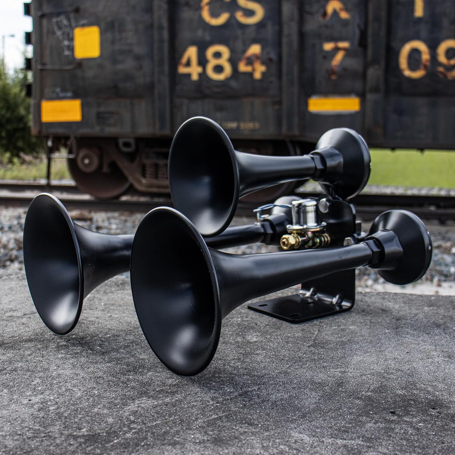 HornBlasters Outlaw Black 228H 2 Gallon All-In-One Train Horn Kit - Easy Install