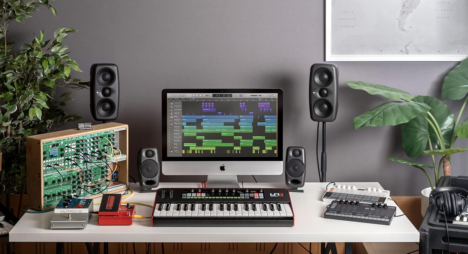 IK Multimedia UNO Synth Pro 3 oscillator monophonic analog synthesizer 37-key synth weighted FATAR keybed, multi-mode filter, arpeggiator, 64-step sequencer, audio input, full USB, MIDI, CV controls