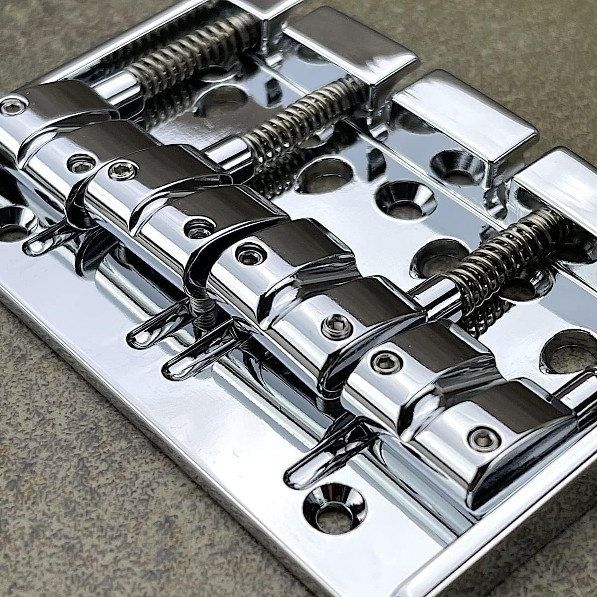 Gotoh Multi-Tonal Series Bass Bridge - 4 Strings - Chrome - 404BO-4CS
