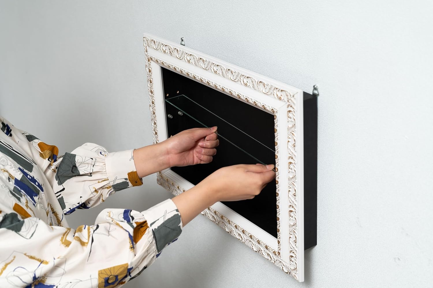 PaletteLife Rococo Style Shadow Box Wall Cabinet, Antique Gold Frame, Square Type, 17.7 x 11.8 (45x30cm), Depth 2.4