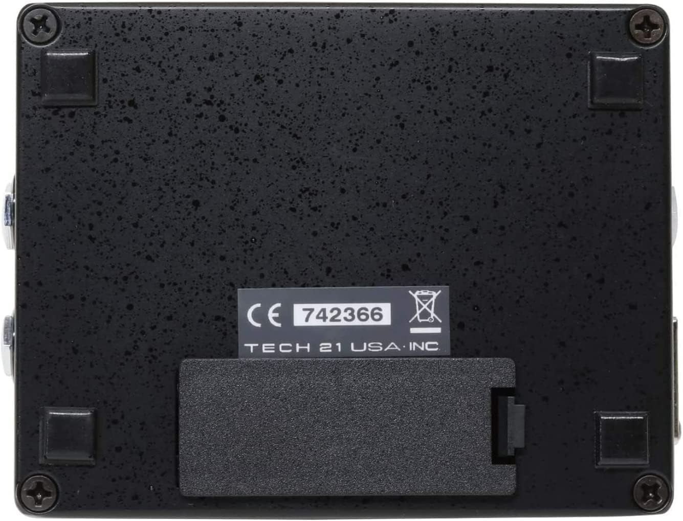 Tech 21 SansAmp Bass Driver DI V2 Pedal Bundle - DI Box, XLR Output, Bass Guitar Kit, Driver Pedal, Patch Cables, Picks, Polishing Cloth