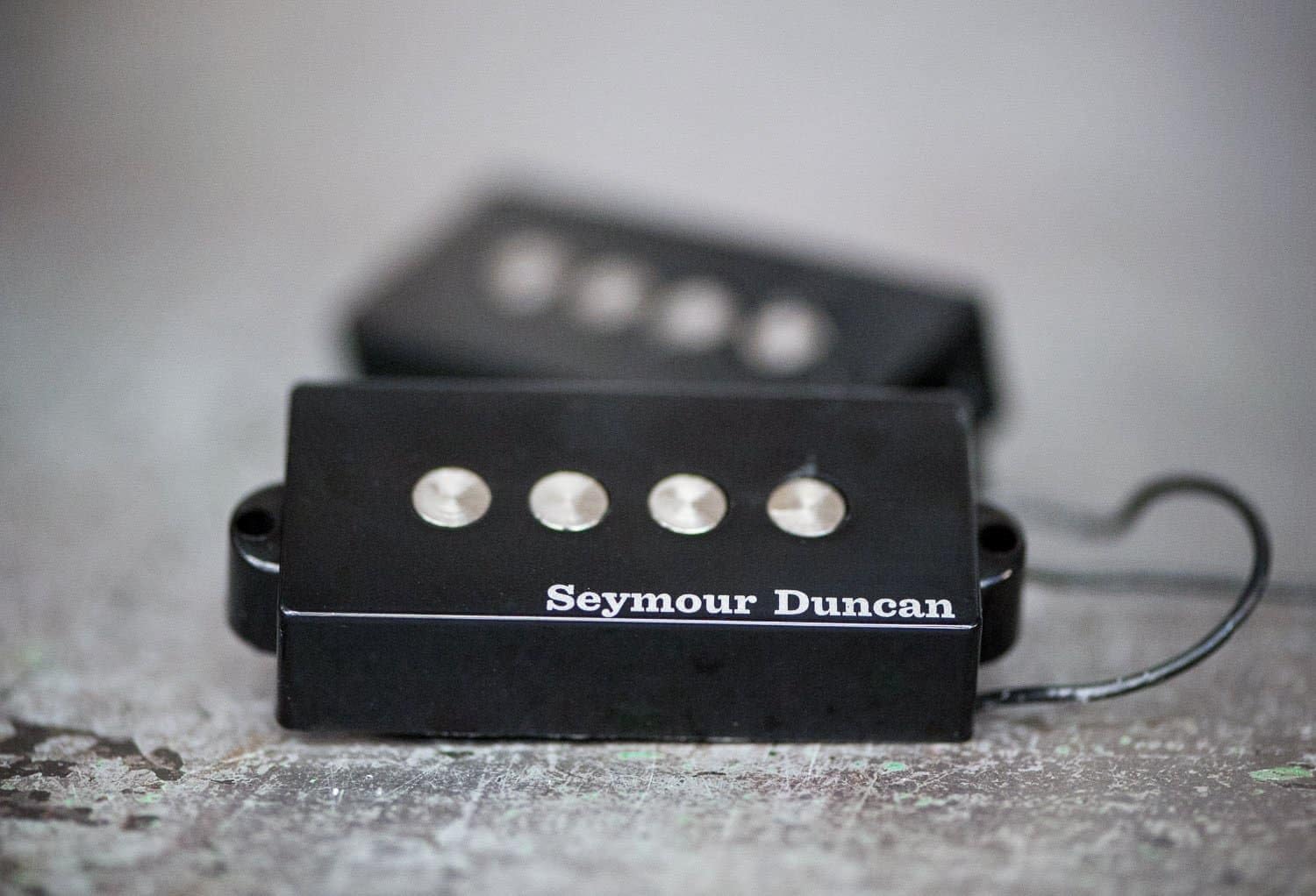 Seymour Duncan SPB-3 P-Bass Guitar Pickup Set with True Tune Tuner, Keychain 11402-06