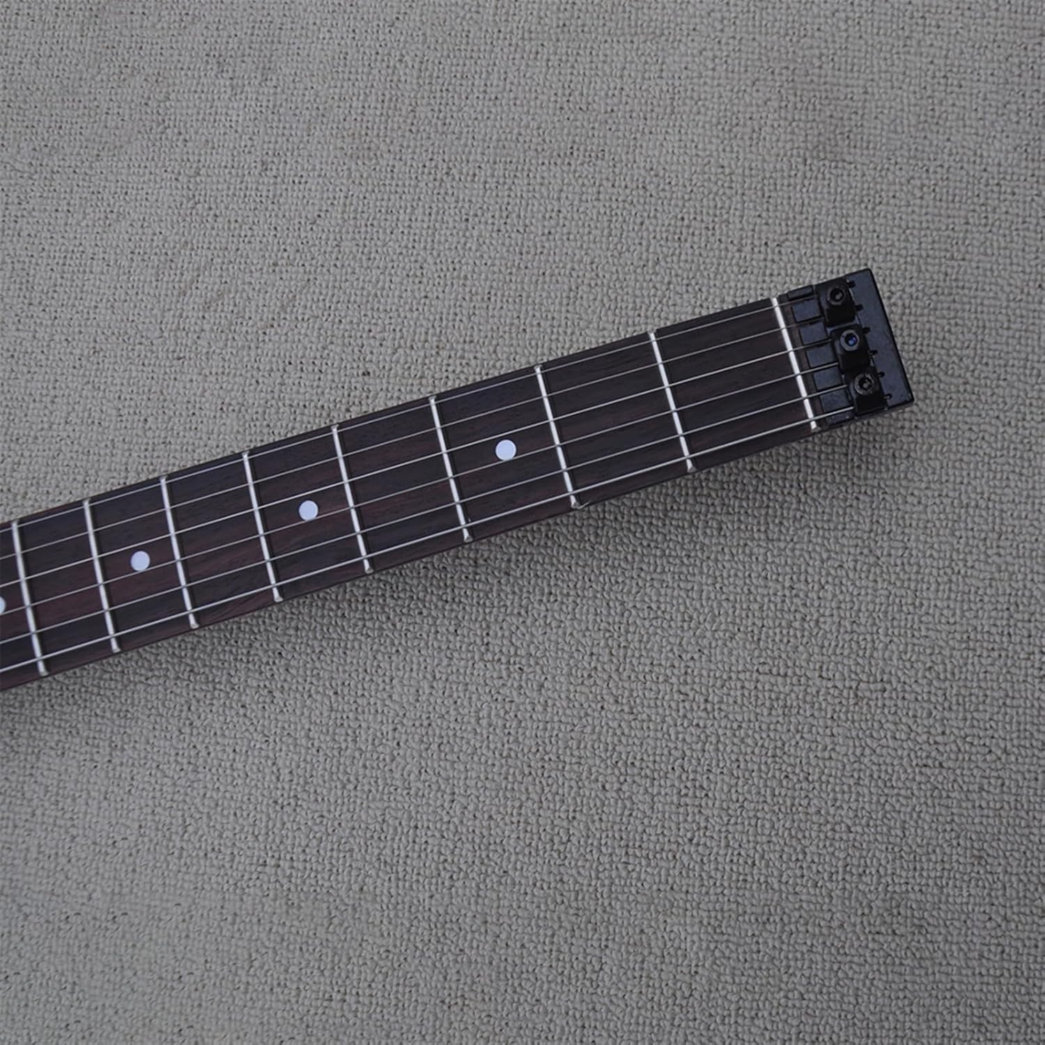 Left Handed White 39 Inches 24 Frets Headless Electric Guitar with Rosewood Fretboard Professional Headless Guitar