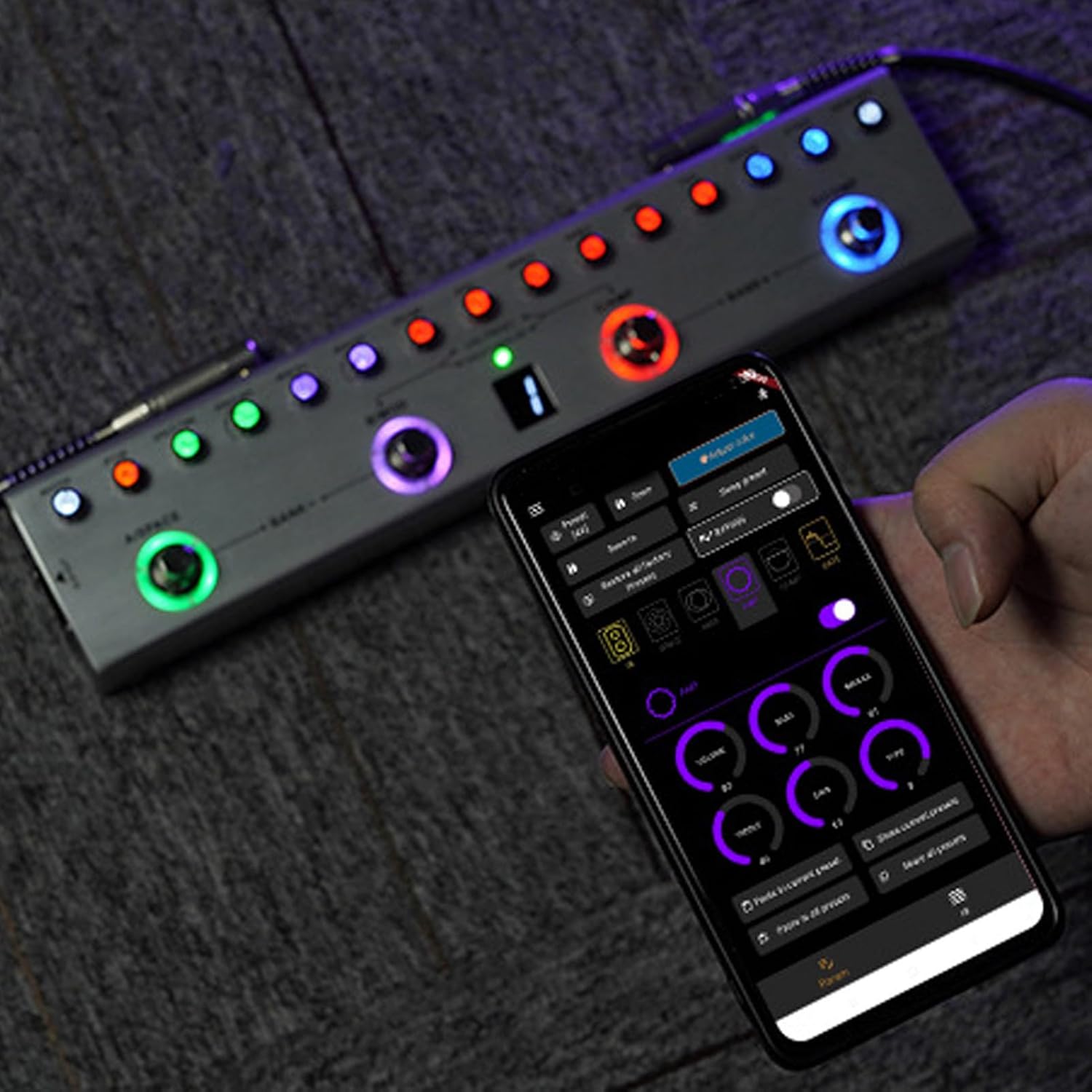 Multi Effects Bass Guitar Pedal, 36 Tone Presets, 9 AMP, 8 IR, Rechargeable, Tone Customization, Portable, 12hr Battery, for Music Enthusiasts