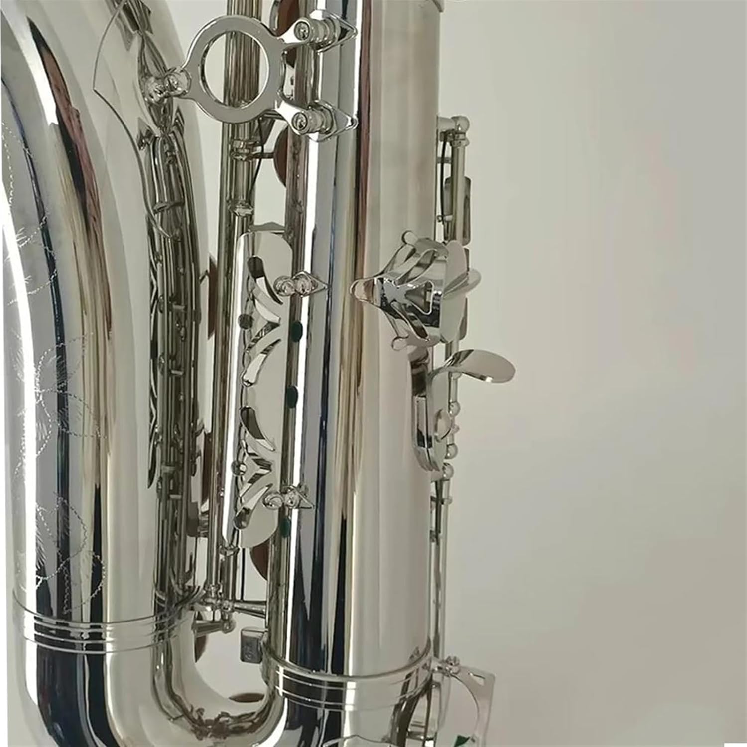 Tenor Saxophone Sax Key Carve Pattern Woodwind Instrument Bb Brass Silver Lacquer Sax With Case Other Aeccessaries
