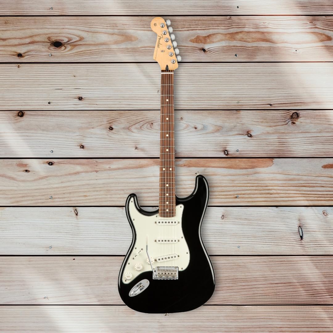 Fender Player Stratocaster Electric Guitar - Pau Ferro LH Fingerboard - Black (144513506)