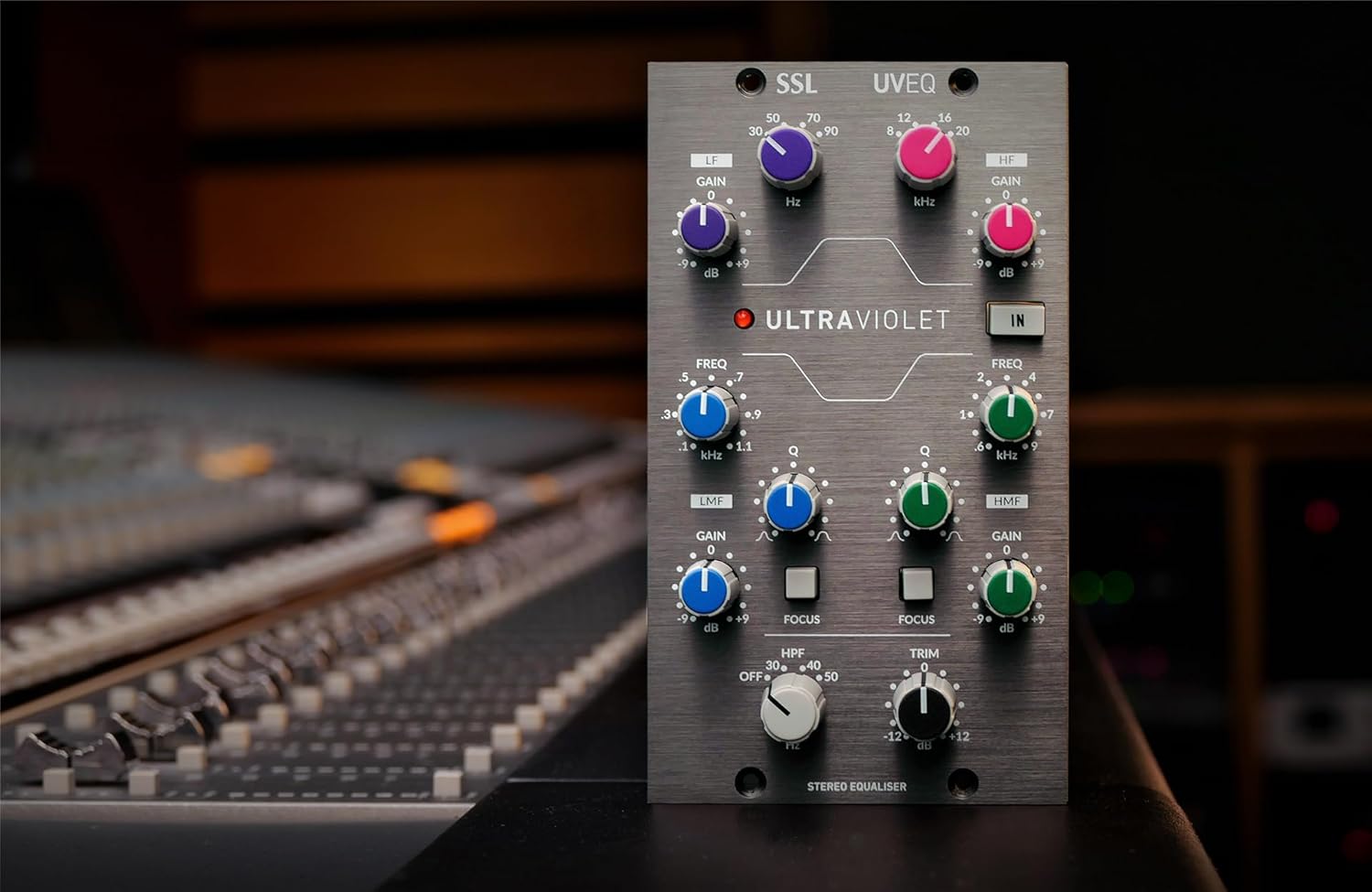 Solid State Logic UltraViolet EQ 500 Series Stereo Equalizer with Minimum-Phase Design, Dual Fully Parametric Mid-Bands, and Output Trim