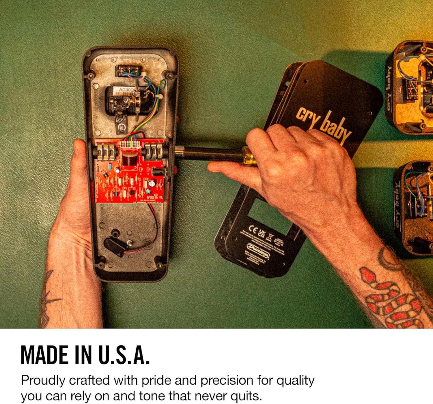 JIM DUNLOP 535Q Multi-Wah Guitar Effects Pedal, Adjustable Boost, 6 Wah Ranges, Model 11537002001