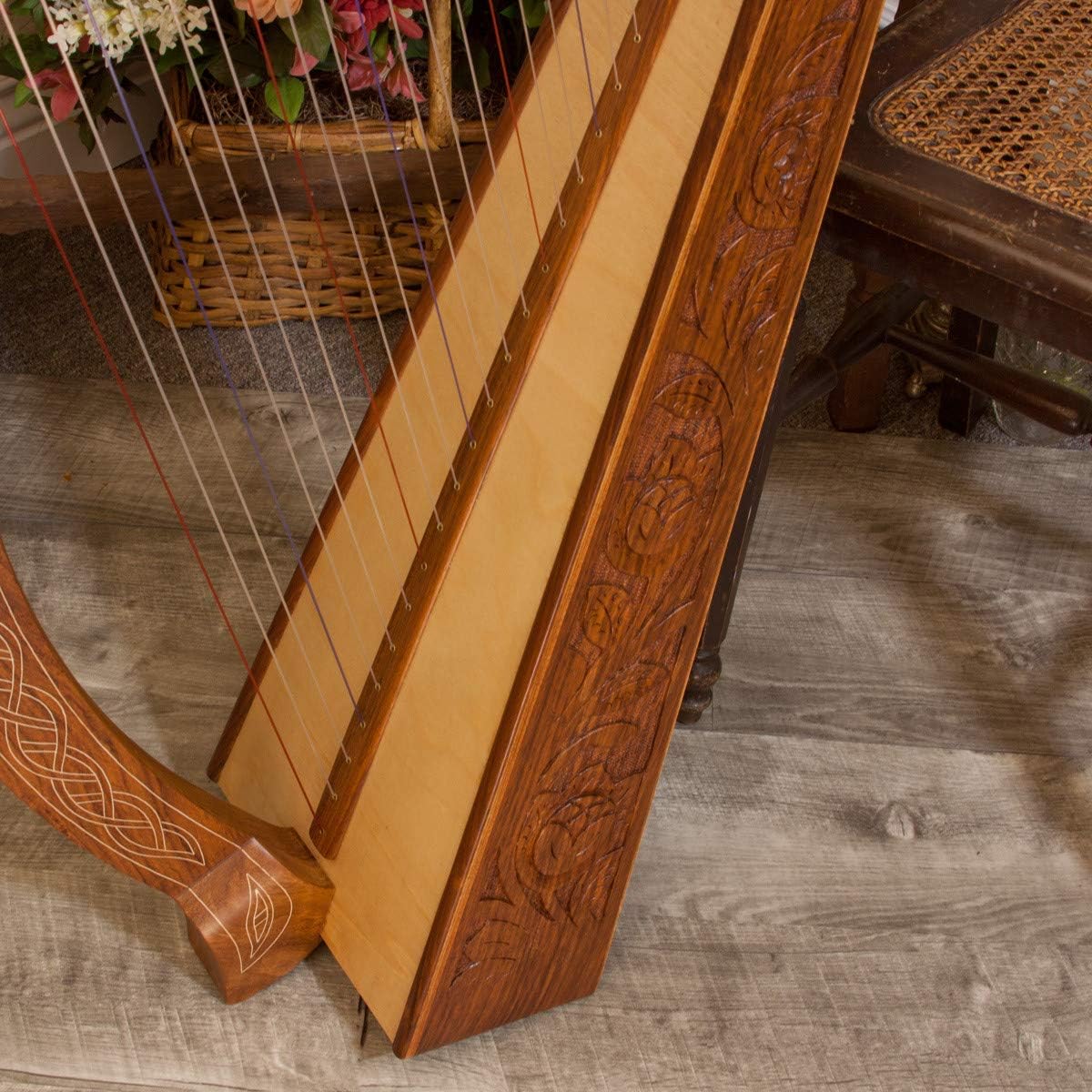 Roosebeck Minstrel Harp 29-String w/Full Chelby Levers - Thistle Engraved
