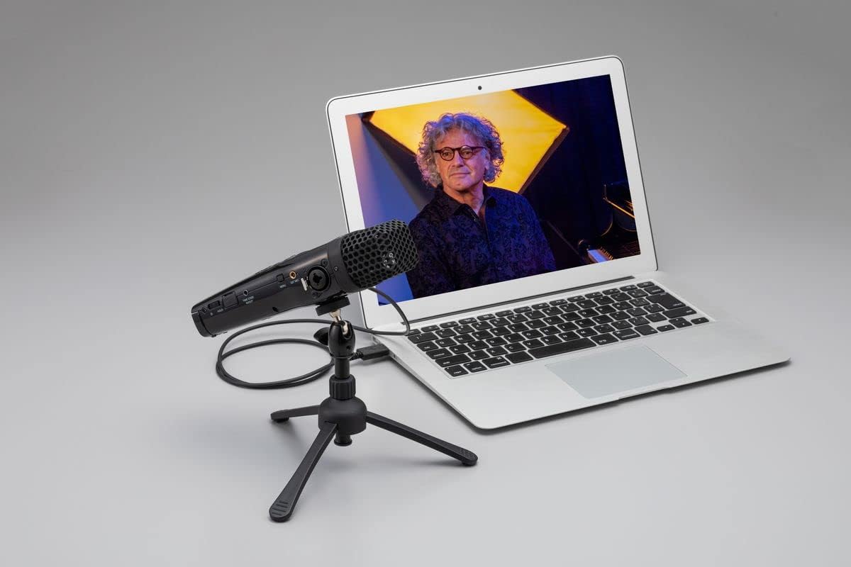 Zoom M4 MicTrak 4-channel 32-bit Recorder with Timecode Generator, Desktop Tripod Stand, 5x AA Batteries, USB-C to USB-C Cable, XLR Cables, SanDisk 32GB microSD Card and StreamEye Polishing Cloth