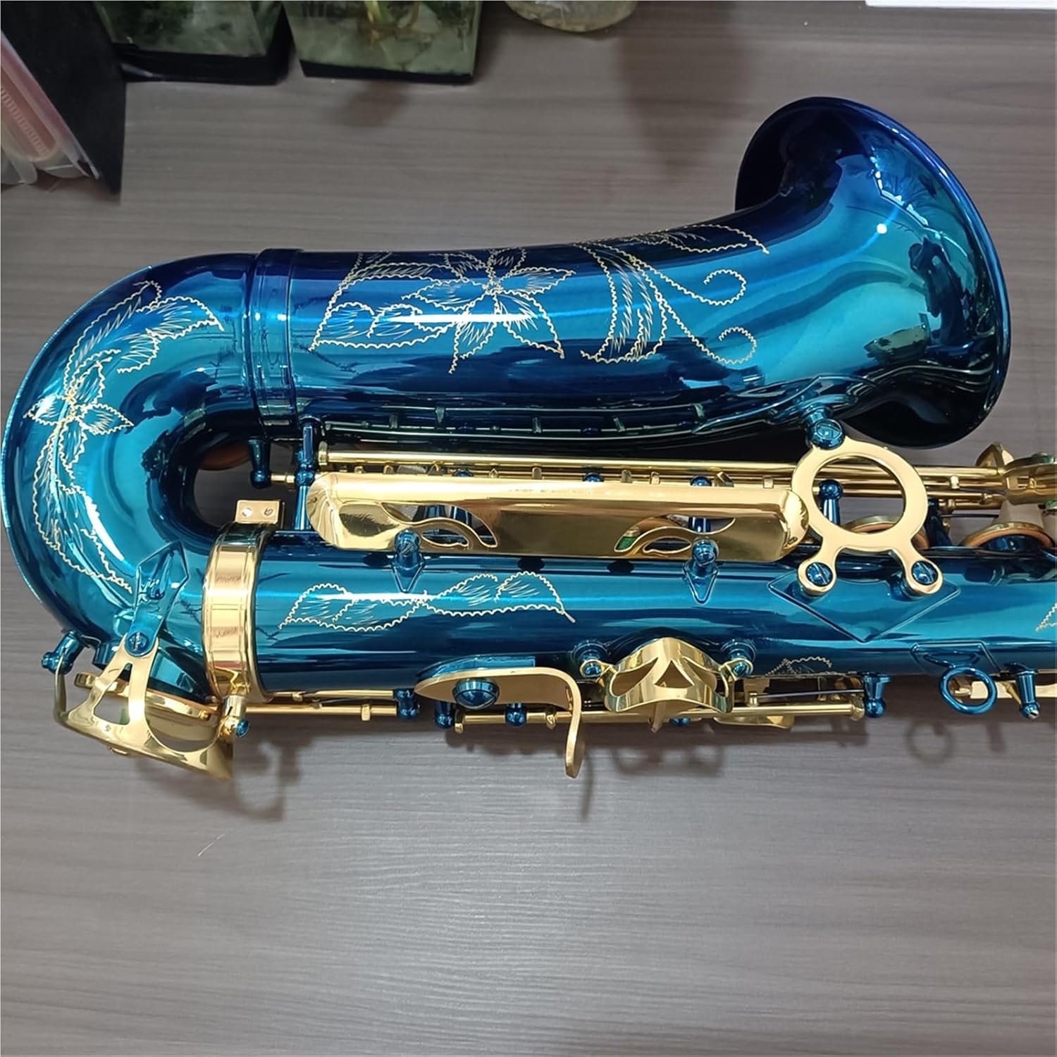 Saxophone for Beginners Alto Saxophone in E-Flat Blue Lacquer Bright Brass Carved Saxophone Wind Instrument for Beginners