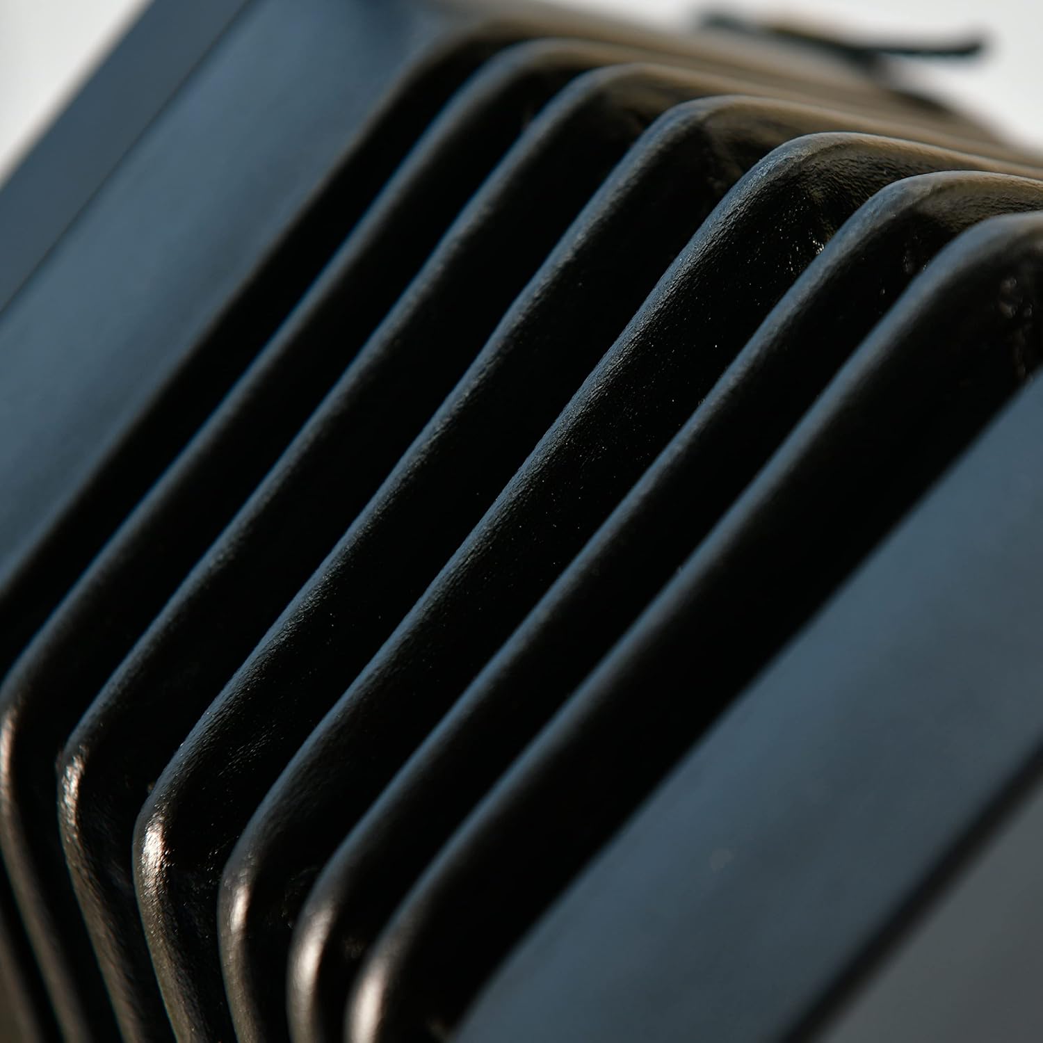 Trinity College AP-3530A Anglo-Style 30-Button Concertina – Satin Black – Leather Bellows, Brass Reeds & Hard Case