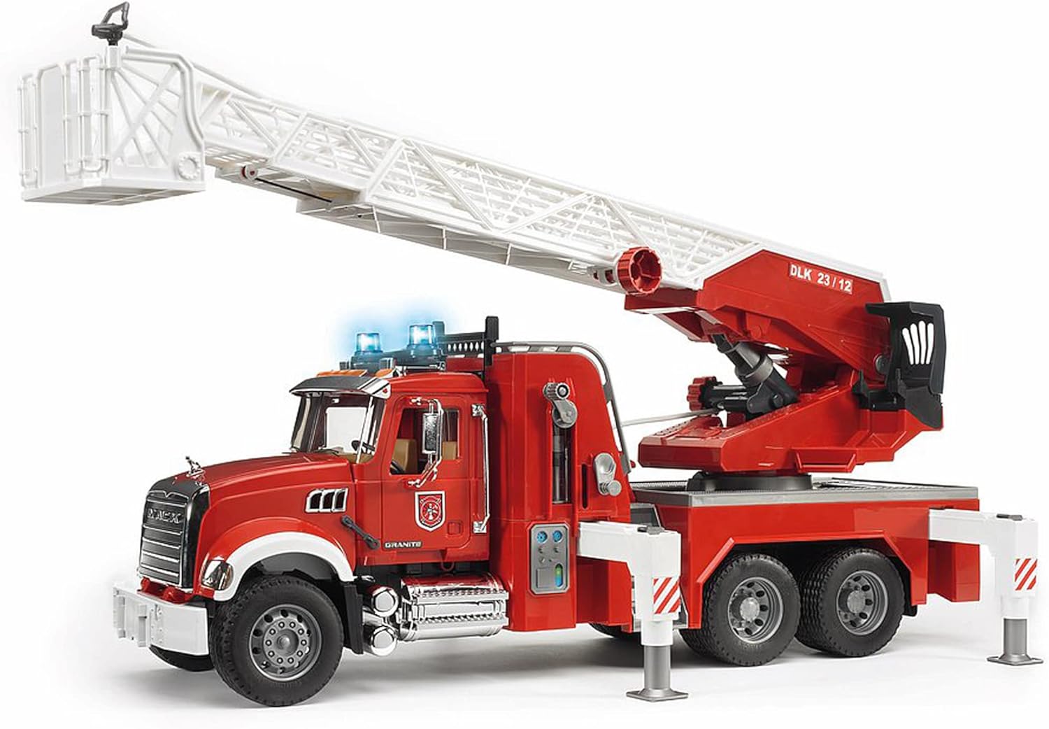 MACK Granite Fire engine with Water pump