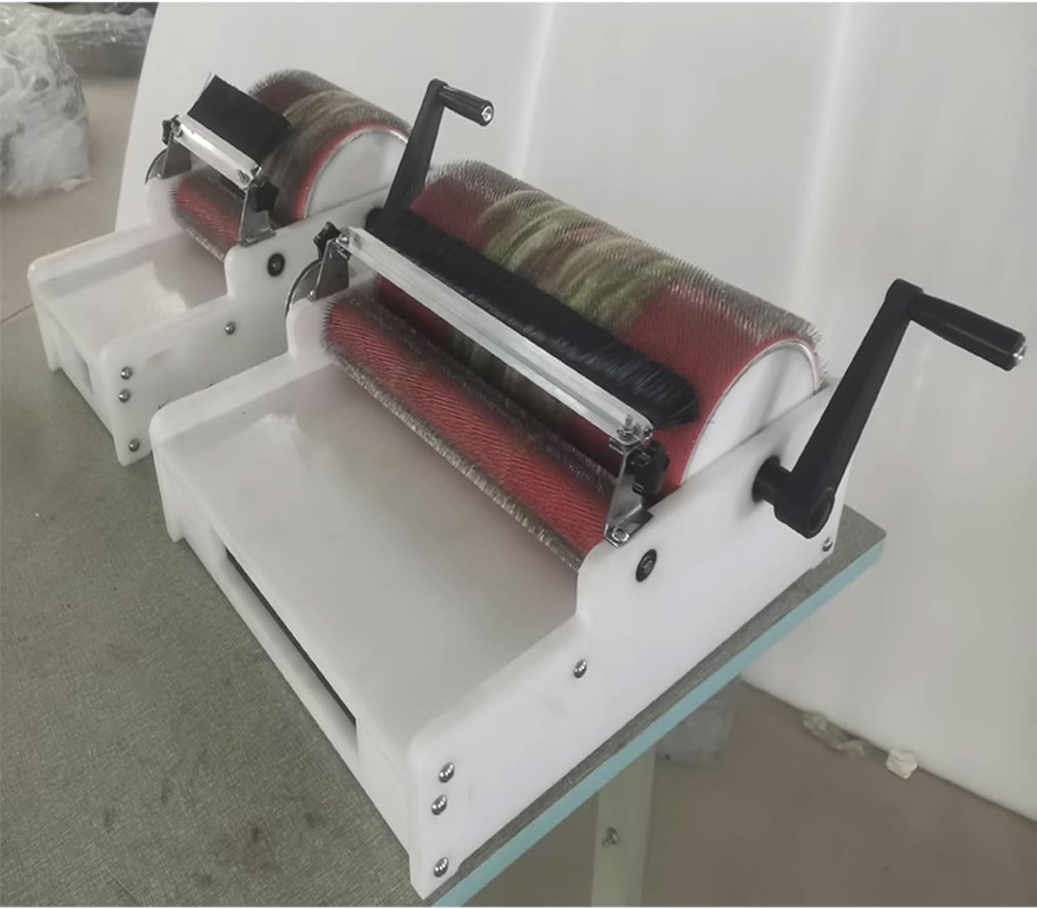 Manual Wool Drum Carder, Wool Fiber Carding Machine, DIY Wool Felt Machine, Wool Blending Board Carding Brush Set (16 inches)