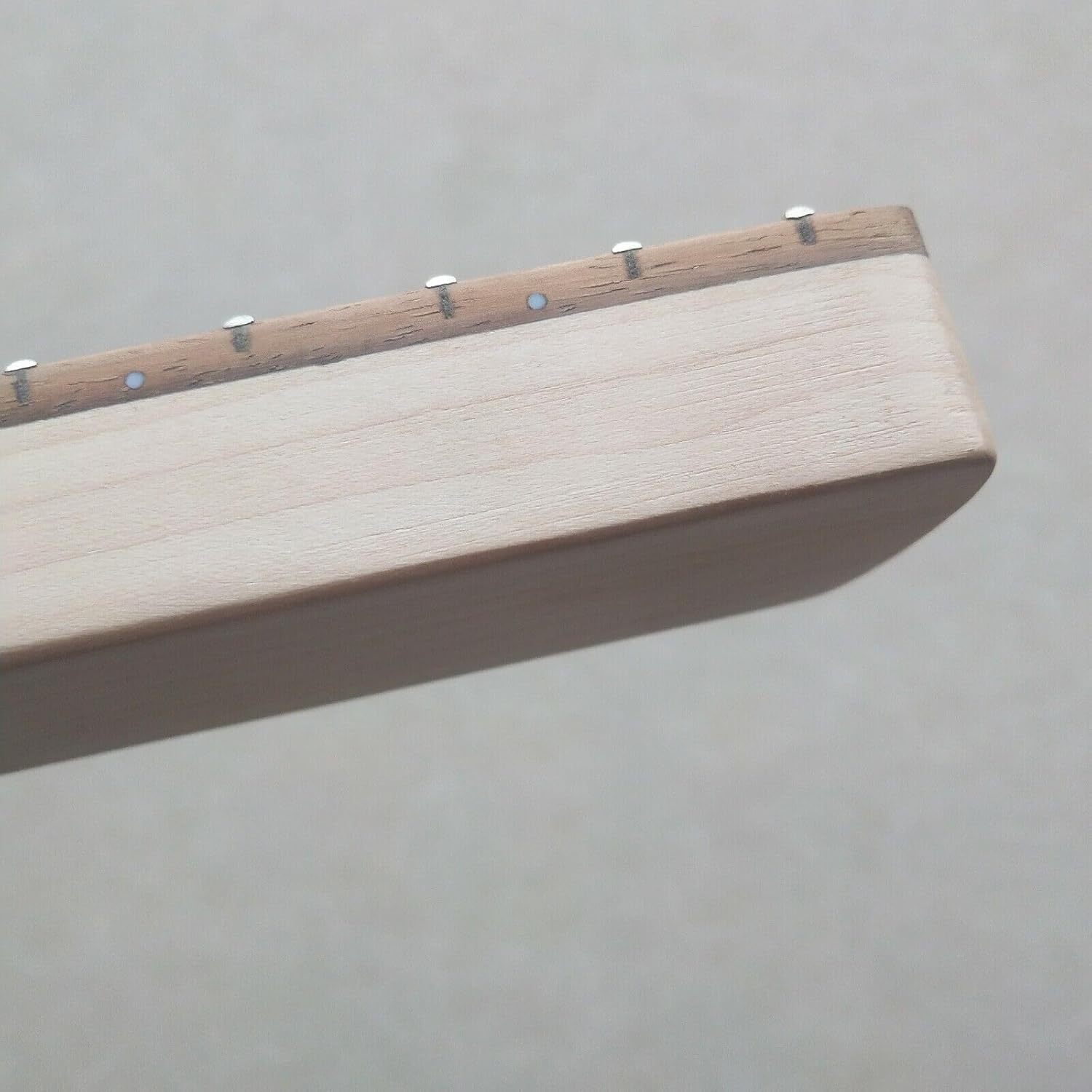 J-shaped maple bass guitar neck 20-fret 34-inch rosewood fretboard inlay