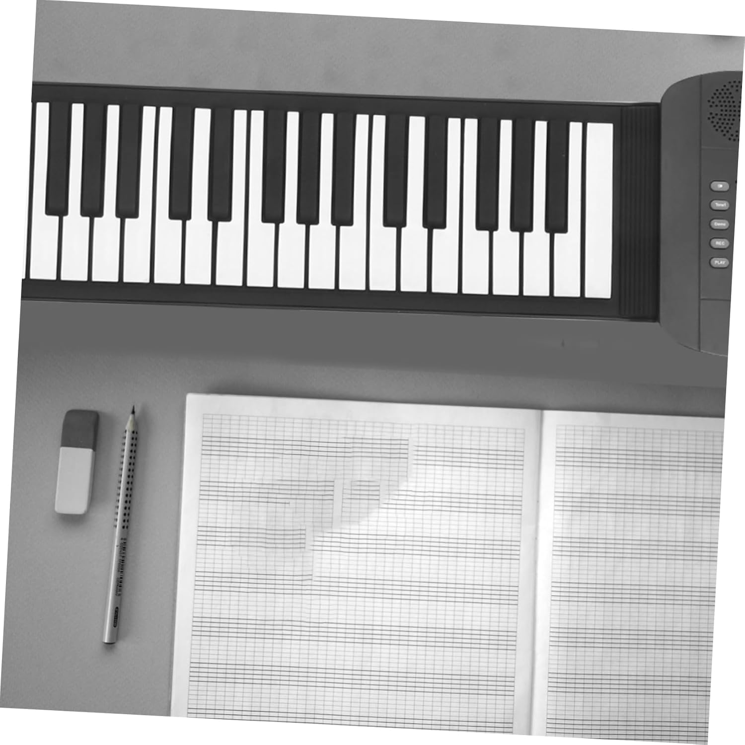61 Key Hand Rolled Electronic Piano Roll up Portable Digital Keyboard Foldable Piano Speaker Headphone Jack