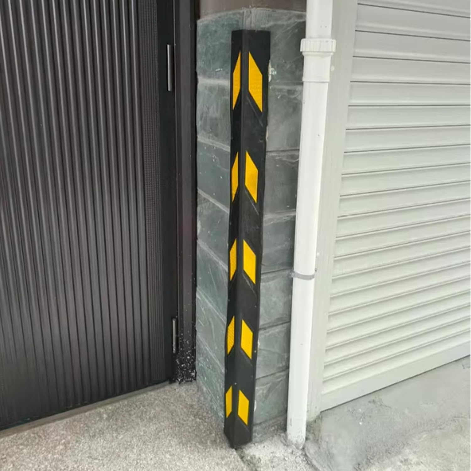 Wall Corner Guards & Edge Protector, Heavy Duty Wall Corner Protective Safety Padding, Universal Garage Pole Post Padded for Car Door/Basement/Outdoor(ligjt Grey,LXW 2.6ftx3 8/9in(80x10cm))