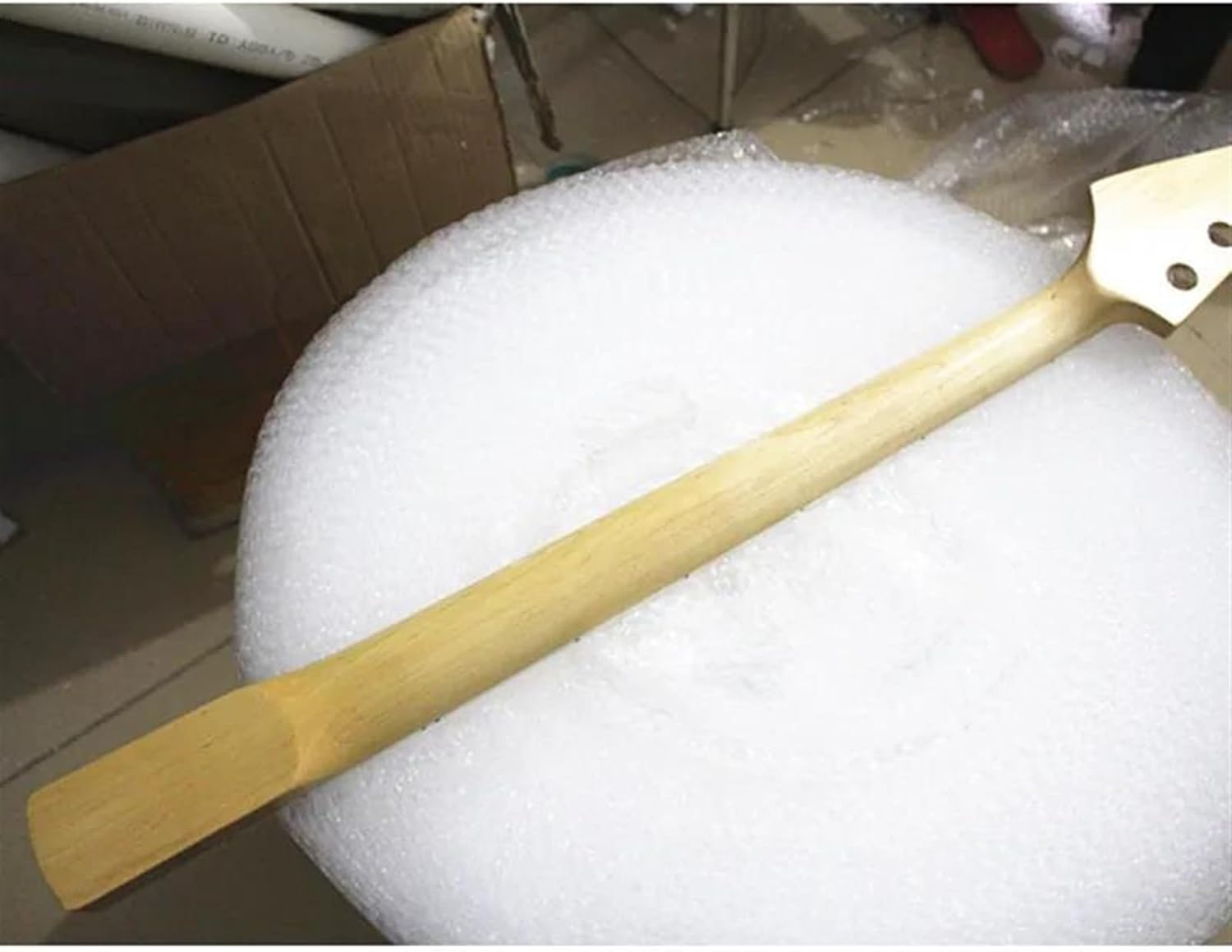 Replacement Guitar Neck 20 Frets 4 Strings Maple Electric Bass Guitar Neck With Maple Fingerboard Inlay Block Glossy Paint Guitar Accessories