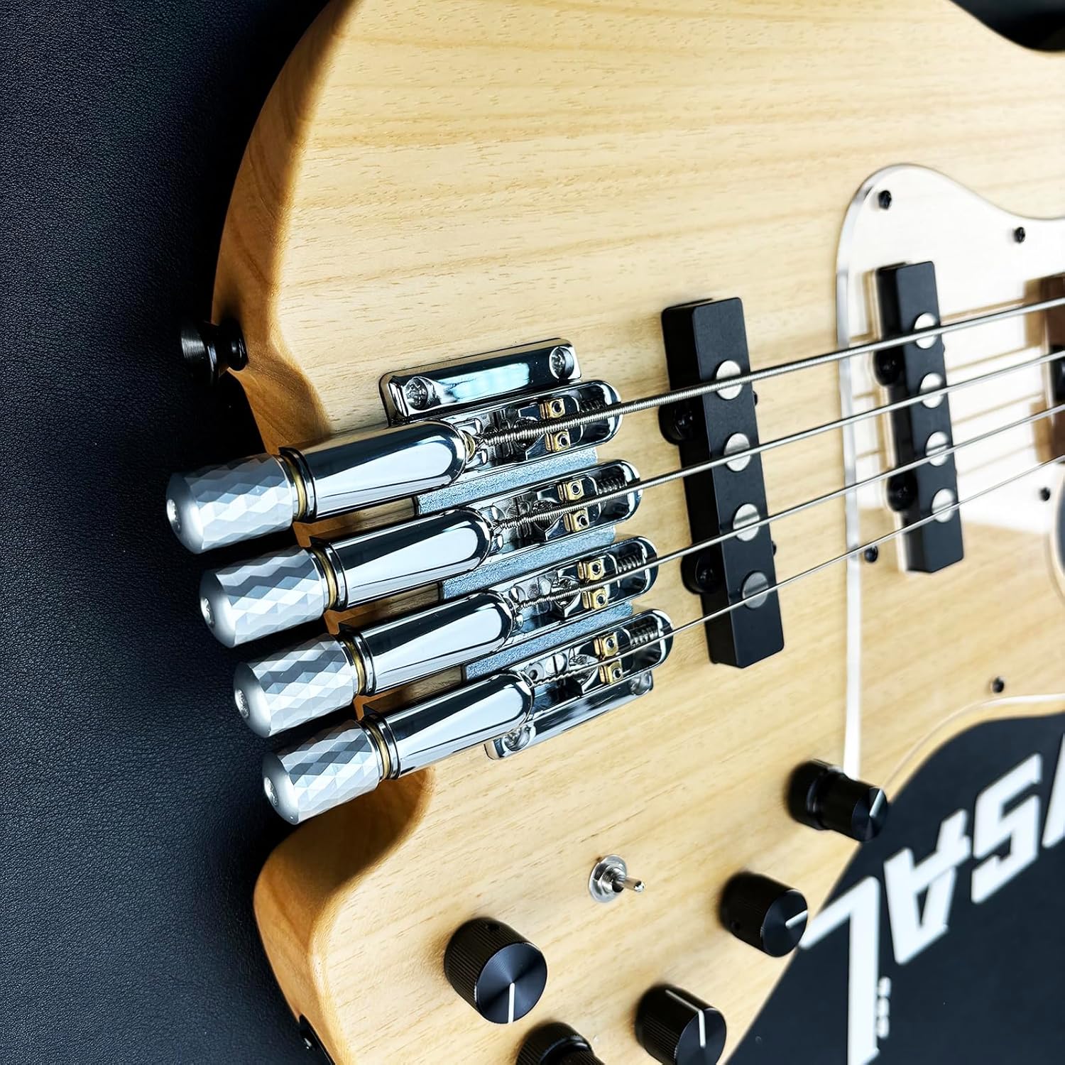 Chrome Headless Electric Bass Bridge 4 String Bass Bridge with Brass Saddles Bass Parts Replacement for 4 String Headless Bass