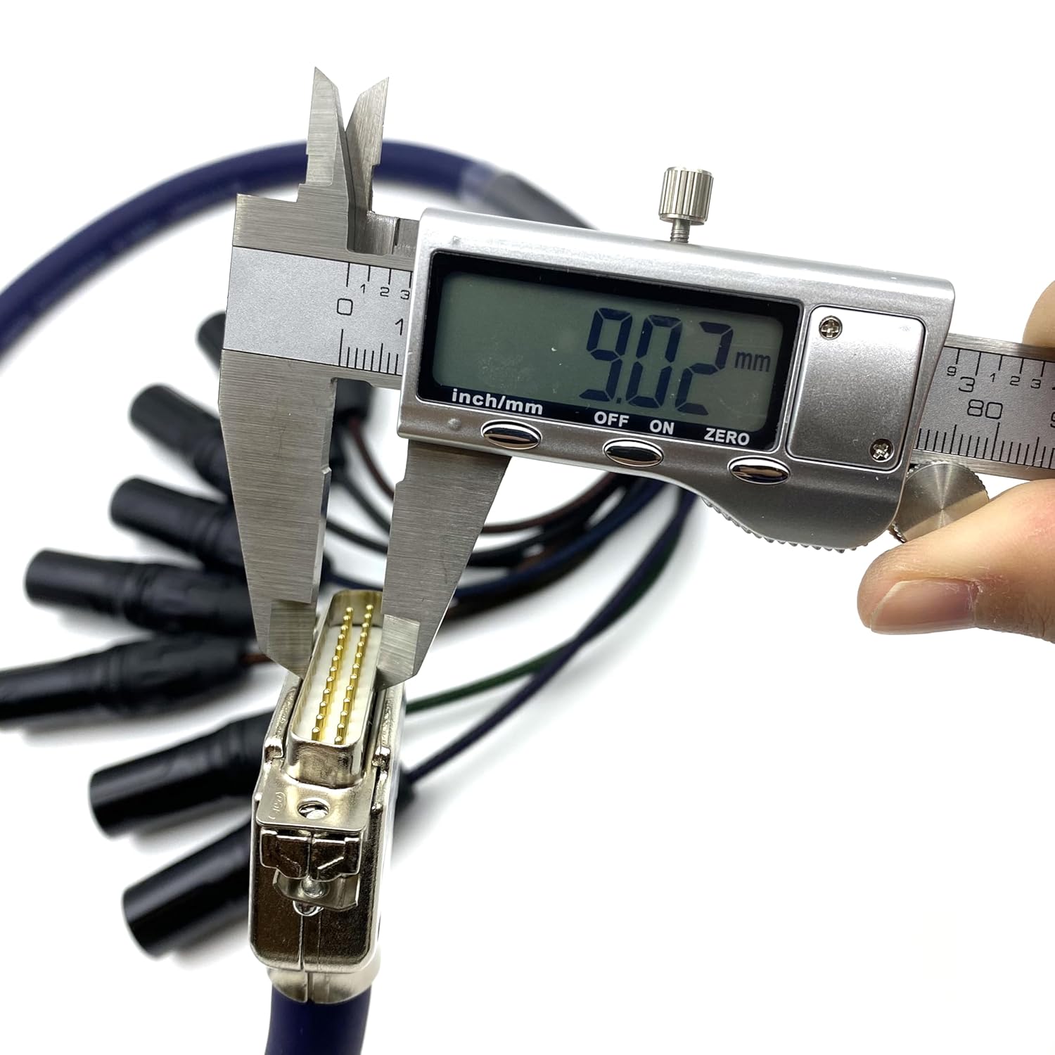 6.56ft DB25 to XLR Female Snake Cable, DB25 Male to 8 Channel XLR 3Pin Female Balanced Snake Cable D-Sub SnakeCable Patch Bay Interface Modular Wire 2Meter