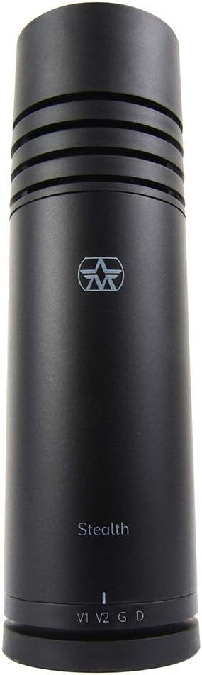 Aston Microphones Stealth 4-Voice Dynamic Microphone with Pop Filter & XLR-XLR Cable Bundle
