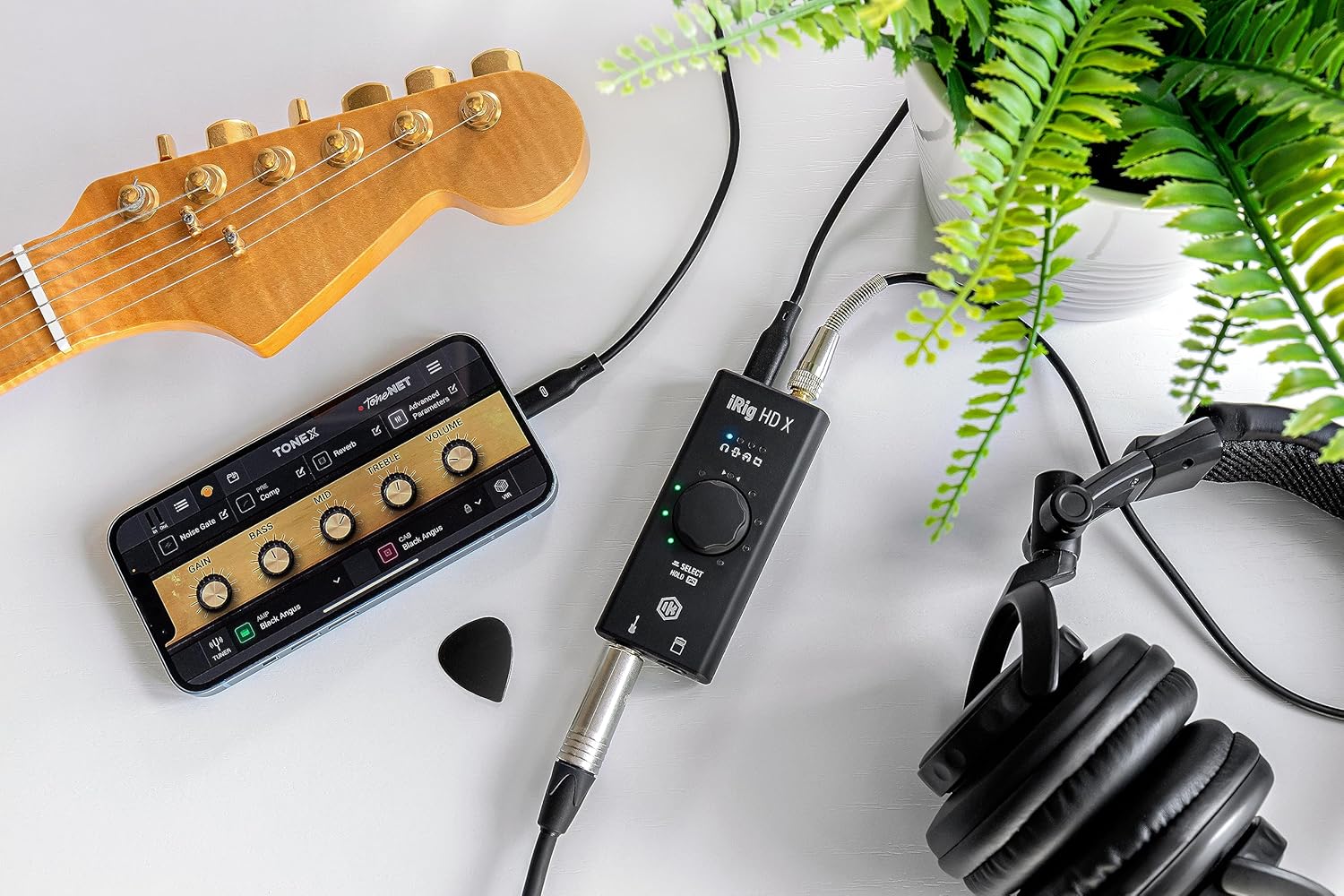 IK Multimedia iRig HD X Guitar Audio Interface - 96 kHz Music Recording, 24-bit, For iPhone, iPad, Mac, iOS, And PC With Lightning Cable, USB-C, Guitar Accessories, Recording Studio Equipment