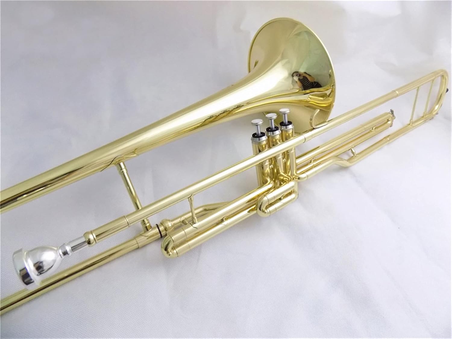 Standard Trombone Bb Piston Trombone Musical Instruments B Flat Trombones Yellow Brass with Case Mouthpiece Valve Trombone