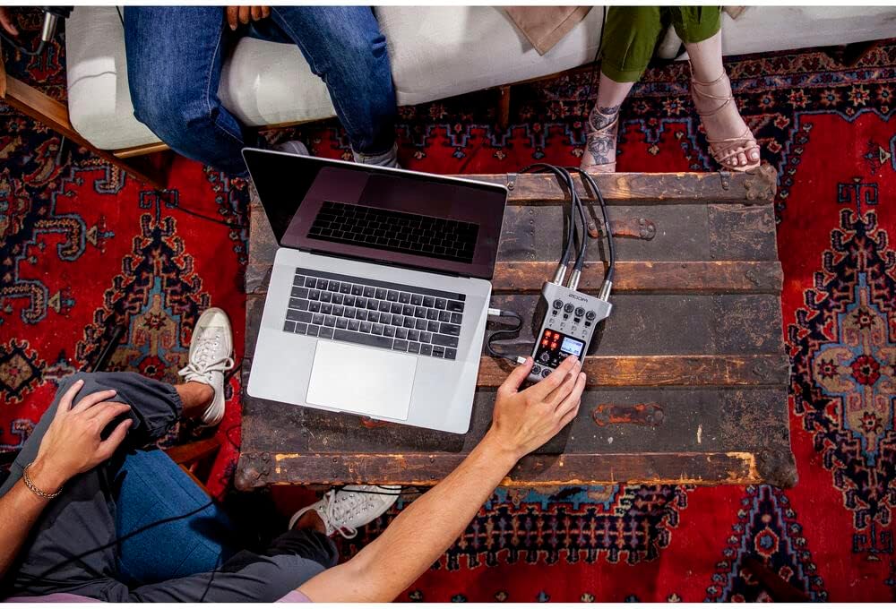 Zoom PodTrak P4 Portable Podcast Recorder with 4x AA Batteries, 32GB SD Card, USB-C to USB-C Cable and StreamEye Polishing Cloth