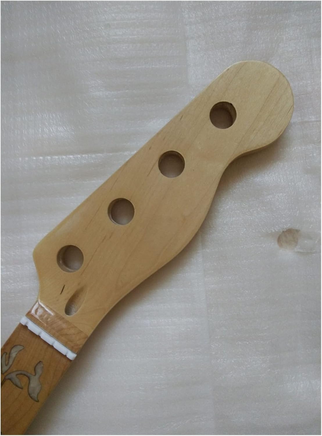 4 String Maple 20 Fret Neck Electric Bass Guitar Parts Replace for Tele Style Electric Guitar Neck