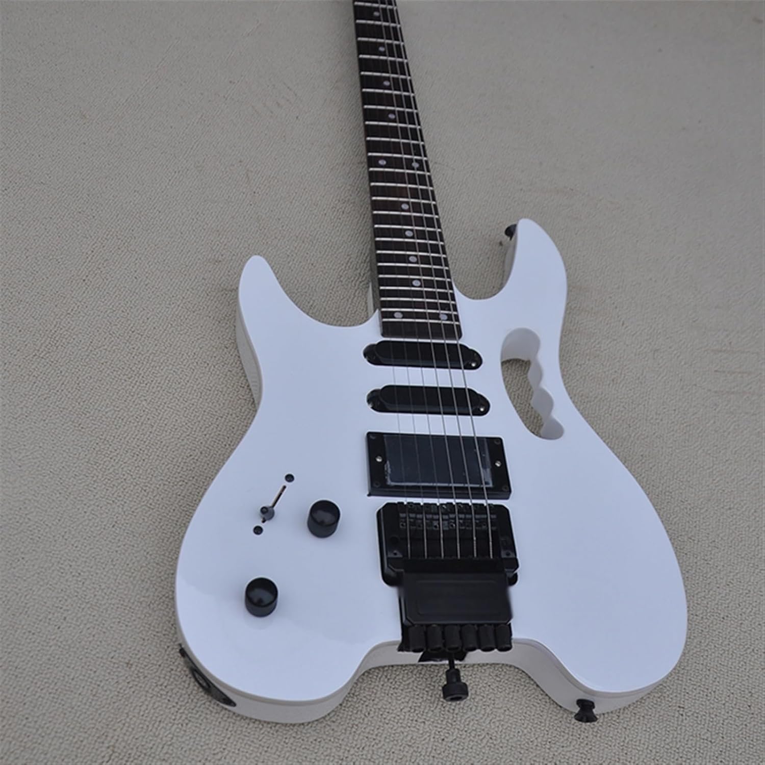 VENEKA Headless Electric Guitar Left Handed 39 Inches Headless Electric Guitar with SSH Pickup Rosewood Fretboard 24 Frets (Color : 02)
