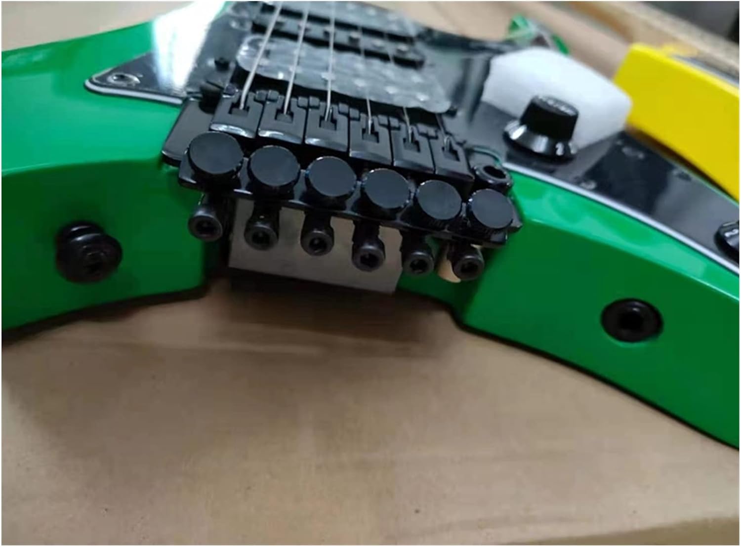 Unfinished Guitar Kit 39 Inch Professional Electric Guitar Alder Wood Body 6 Strings 24F High Gloss Finish Electric Guitar for Travel Handmade ​Guitar Body (Color : Yellow)