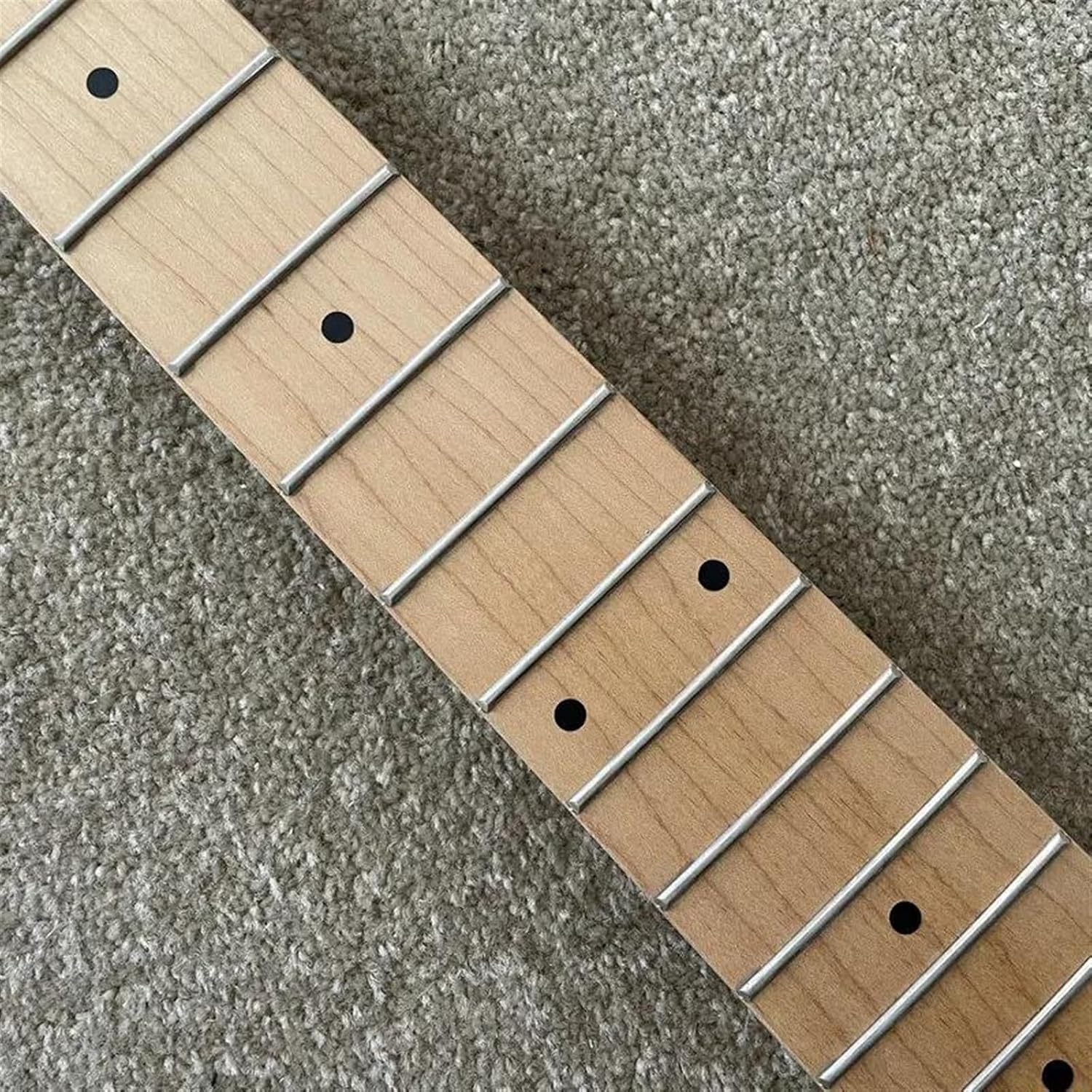 Replacement Guitar Neck Guitar Headstock 5 Strings Electric Bass Neck 20 Frets Maple Wood DIY Parts Bass Guitar Accessory
