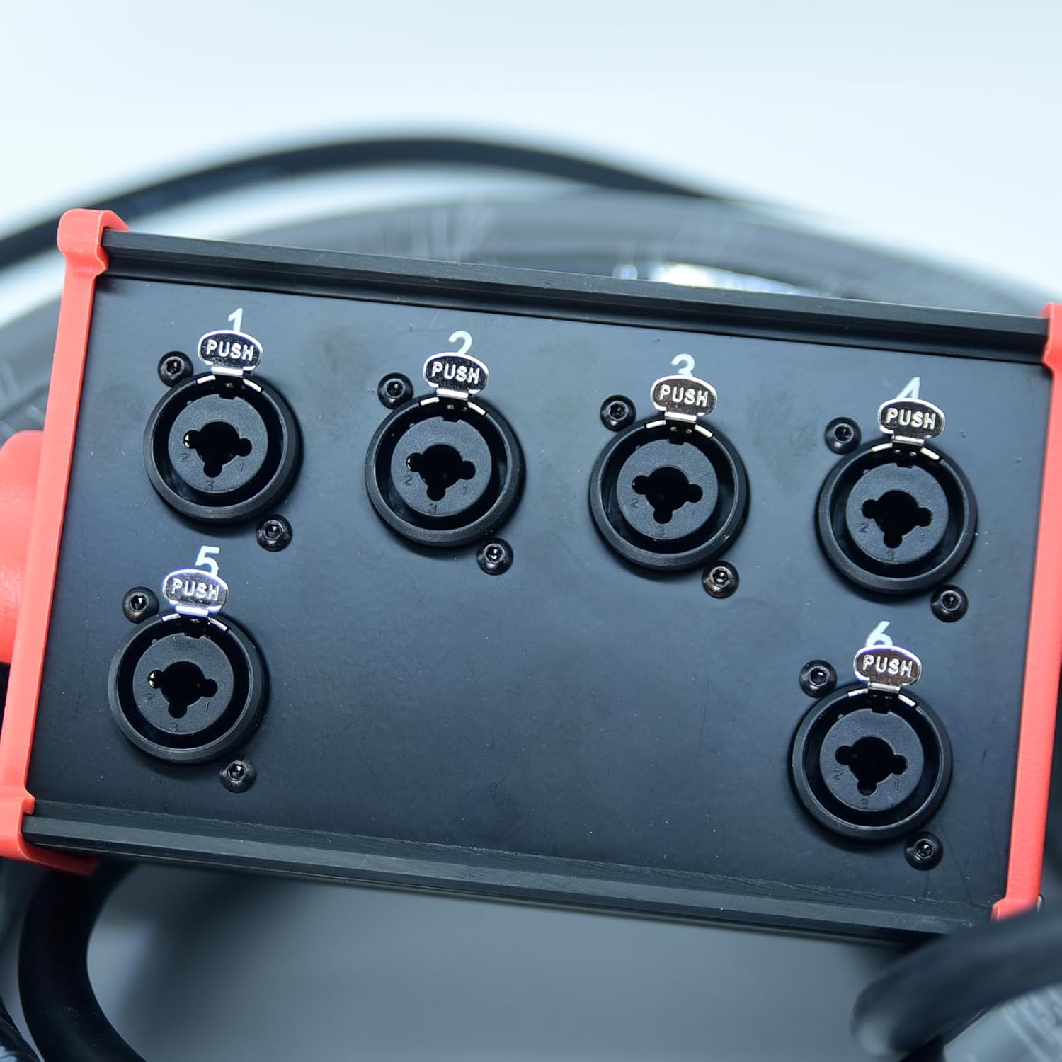 Arklove 6-Channel Low Profilemale XLR 1/4