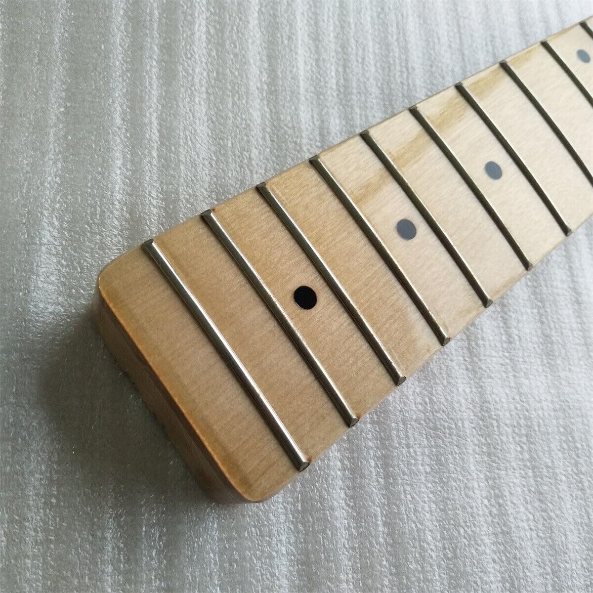 Left Hand/Reverse Head P Bass Guitar Neck 20fret 4string Maple Fingerboard Dot Inlay(Lefty)