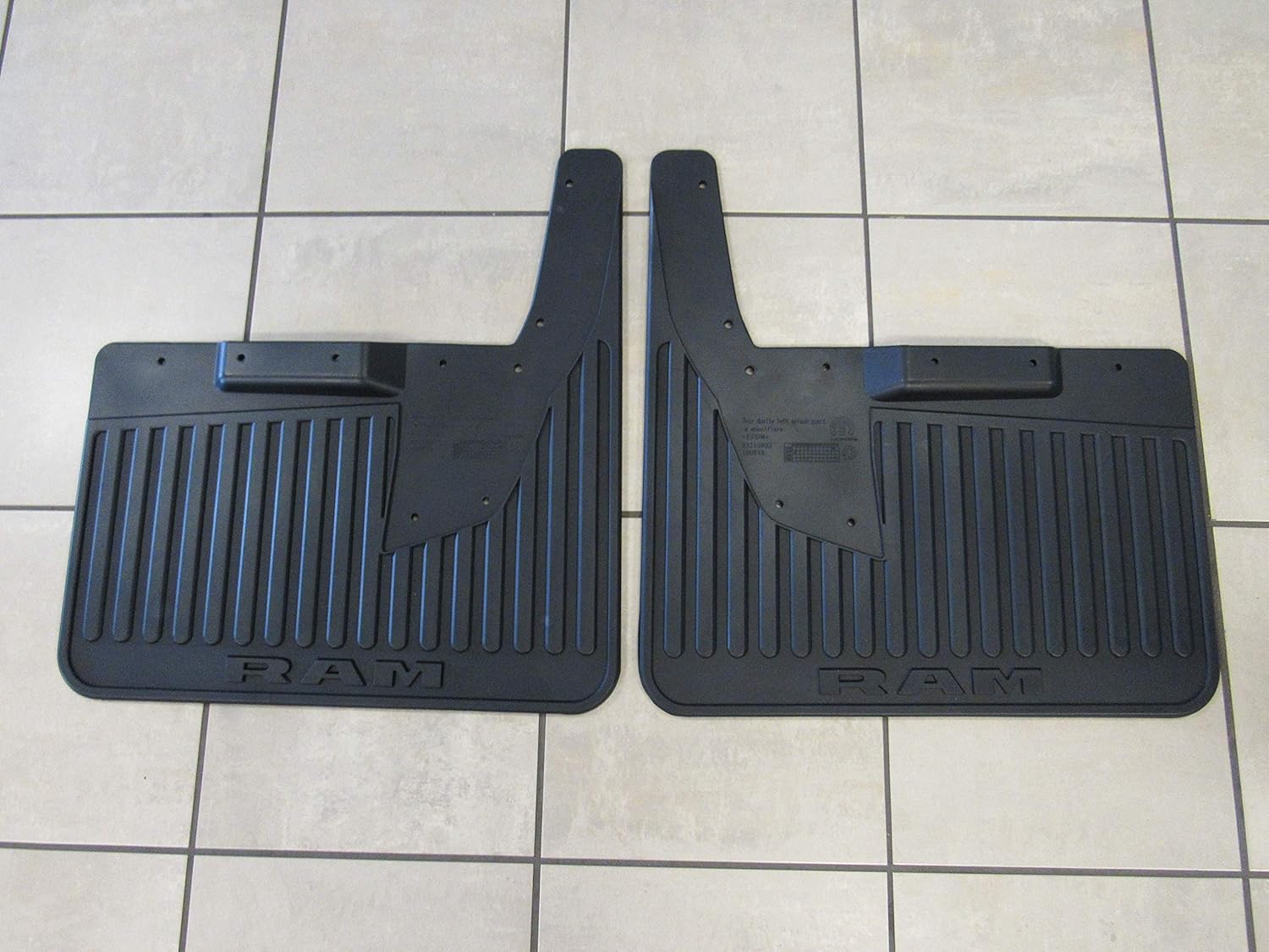Mopar Dodge RAM 2500 3500 Rear Dually Heavy Duty Splash Guards New OEM